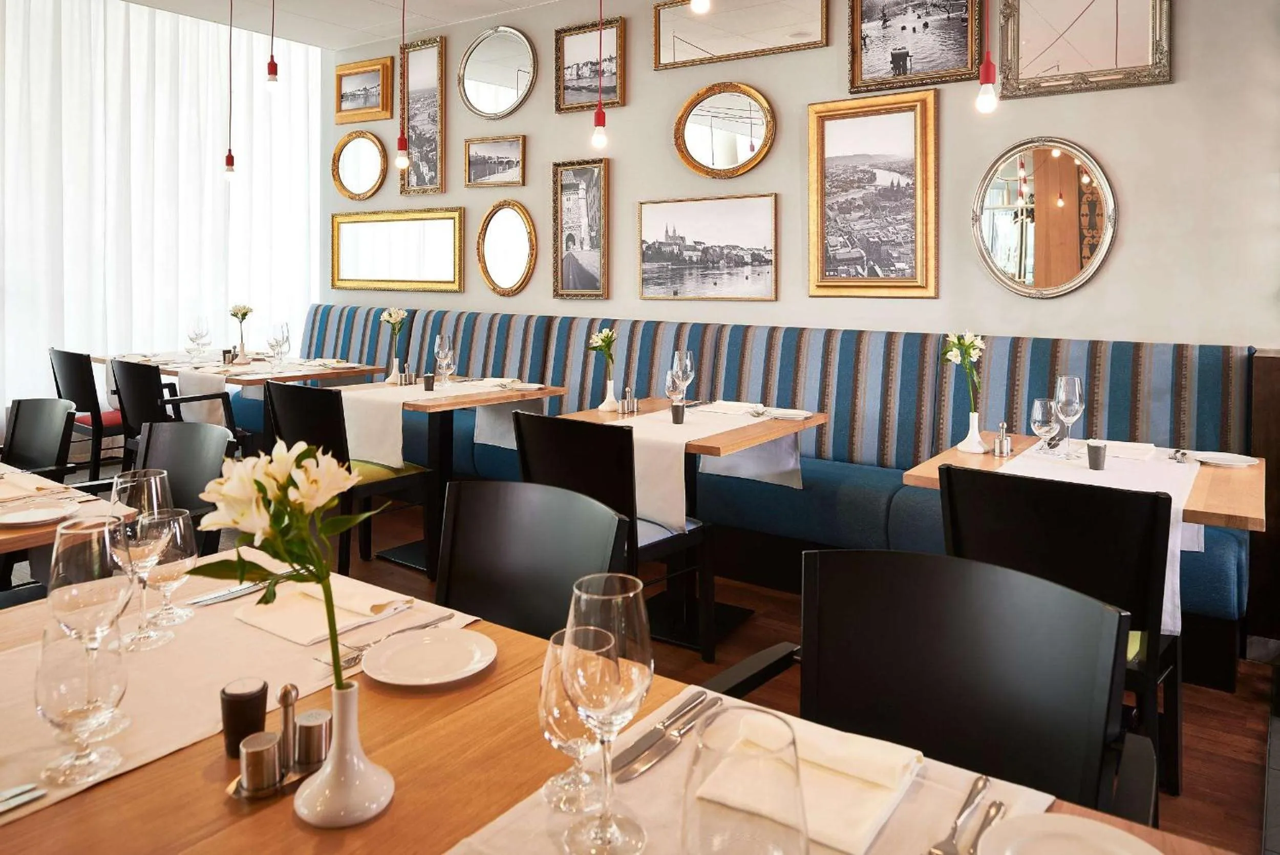 Restaurant/places to eat in Essential by Dorint Basel City