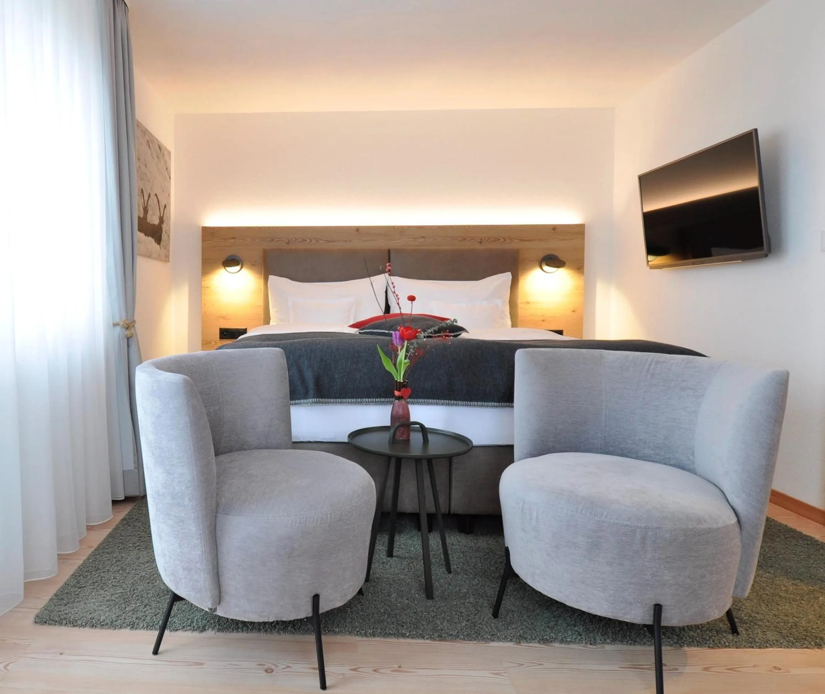 Photo of the whole room in Hotel Bernina