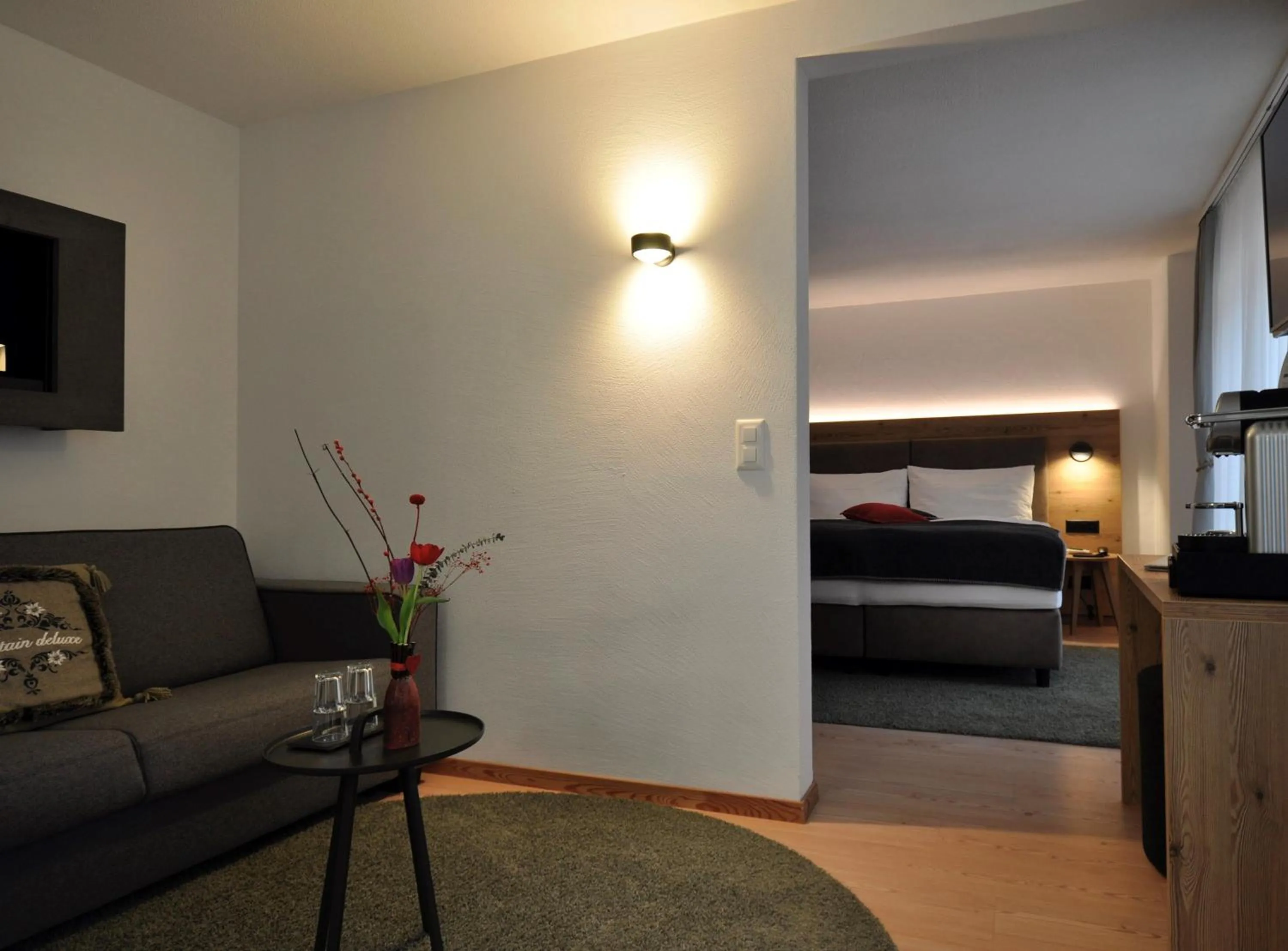 Photo of the whole room, Bed in Hotel Bernina