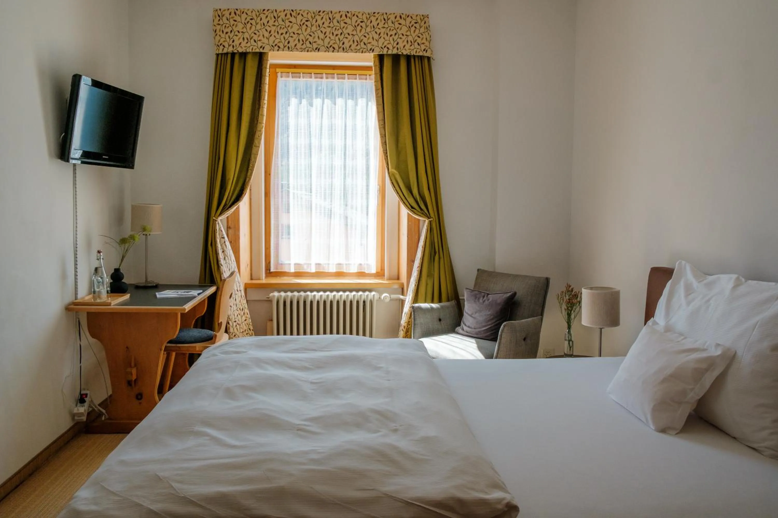 Bed in Hotel Bernina