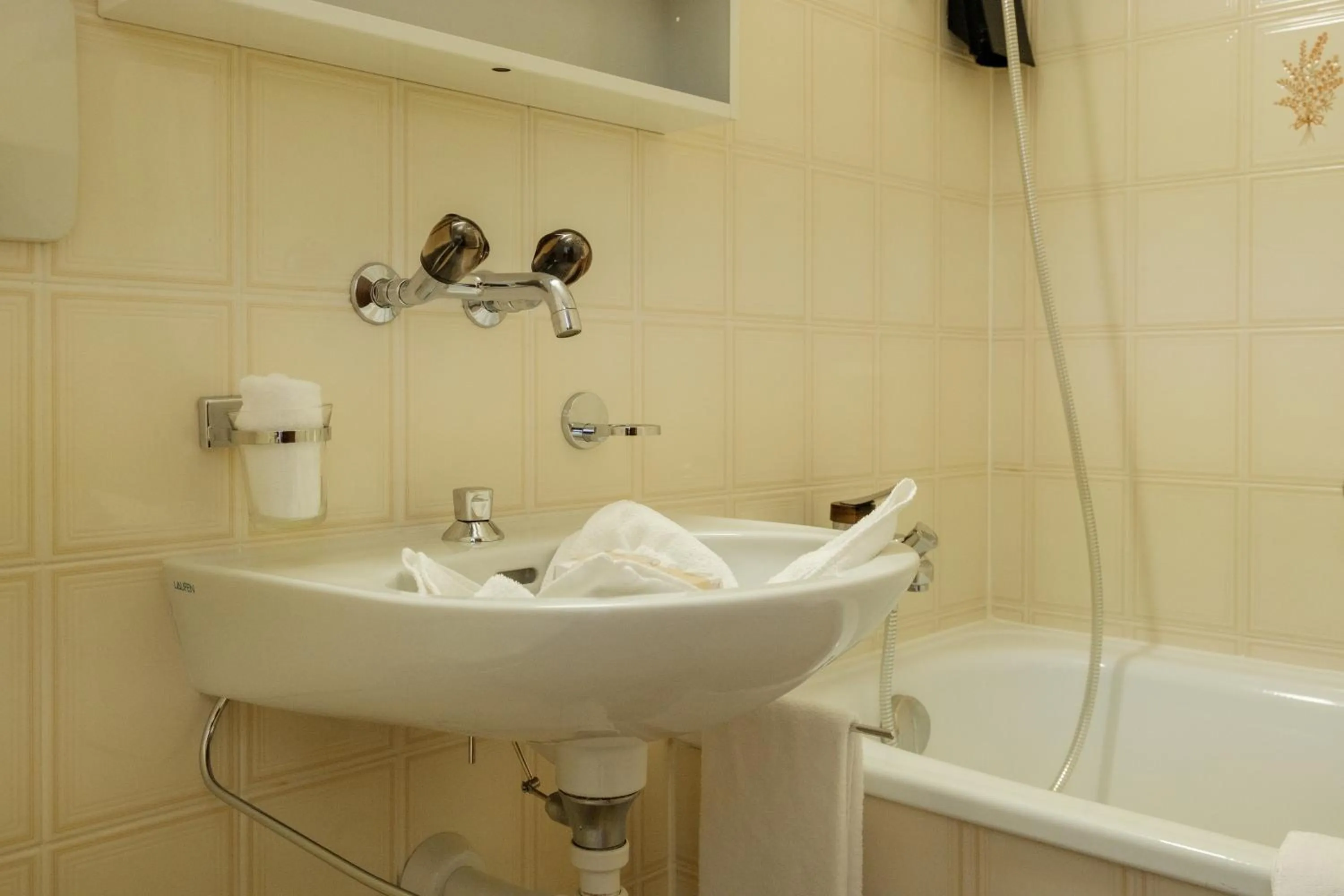 Bathroom in Hotel Bernina