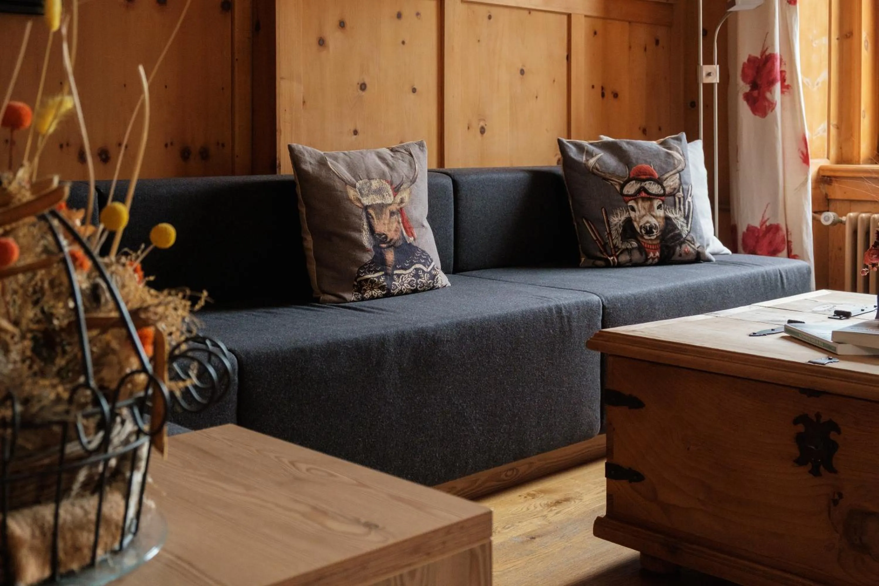 Communal lounge/ TV room in Hotel Bernina