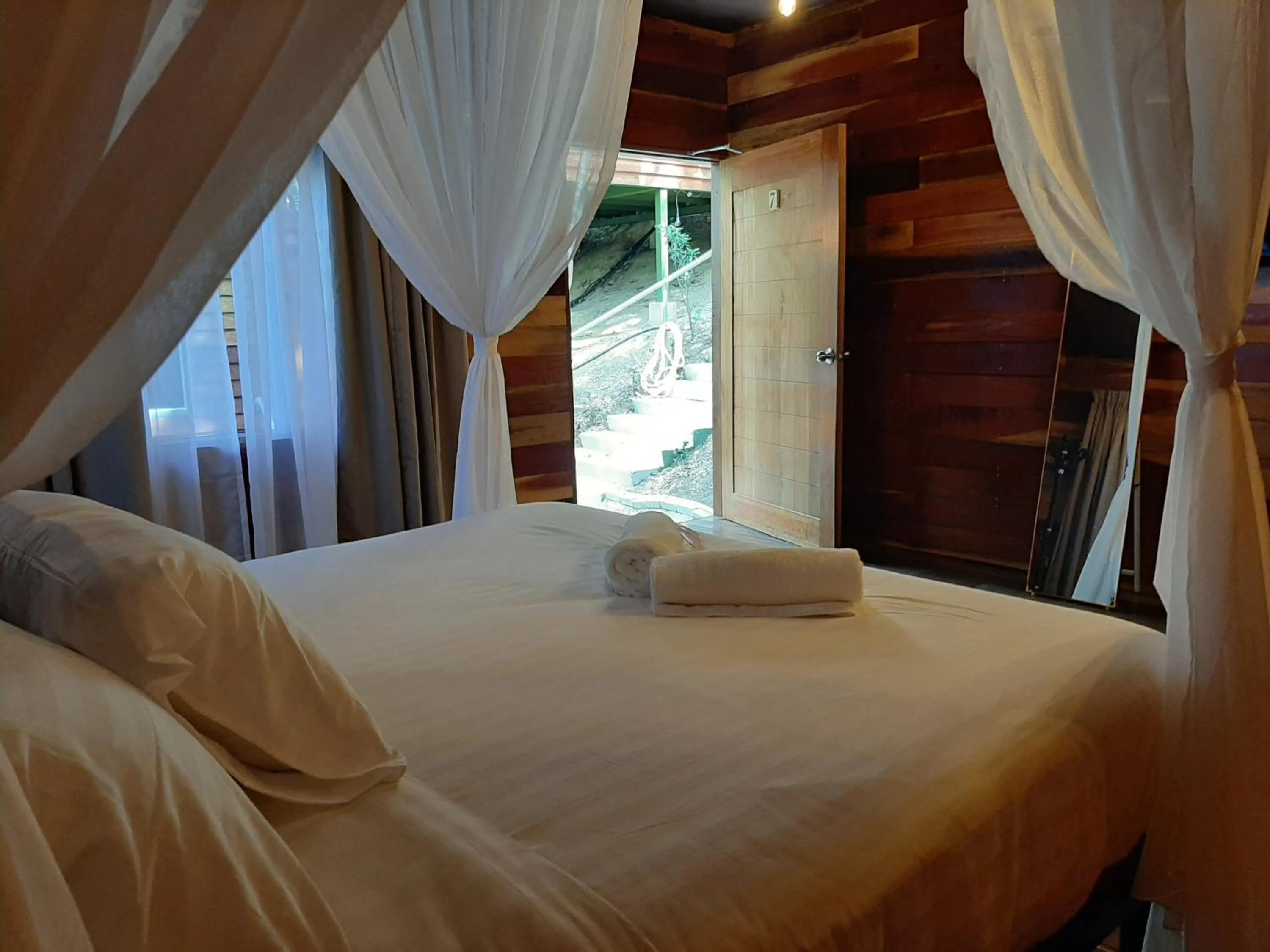 Bed in Utan Teluk Nipah