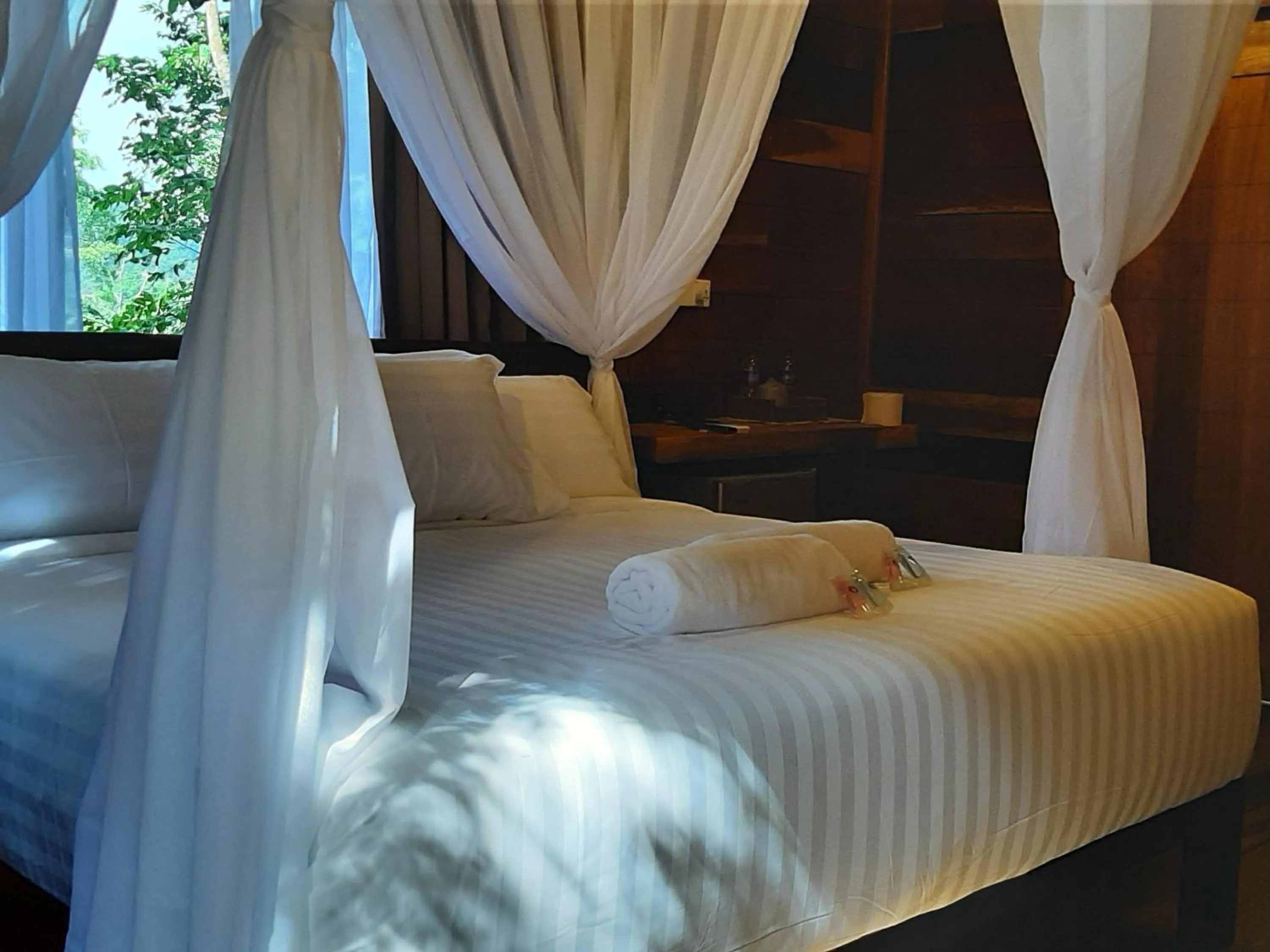 Bed in Utan Teluk Nipah