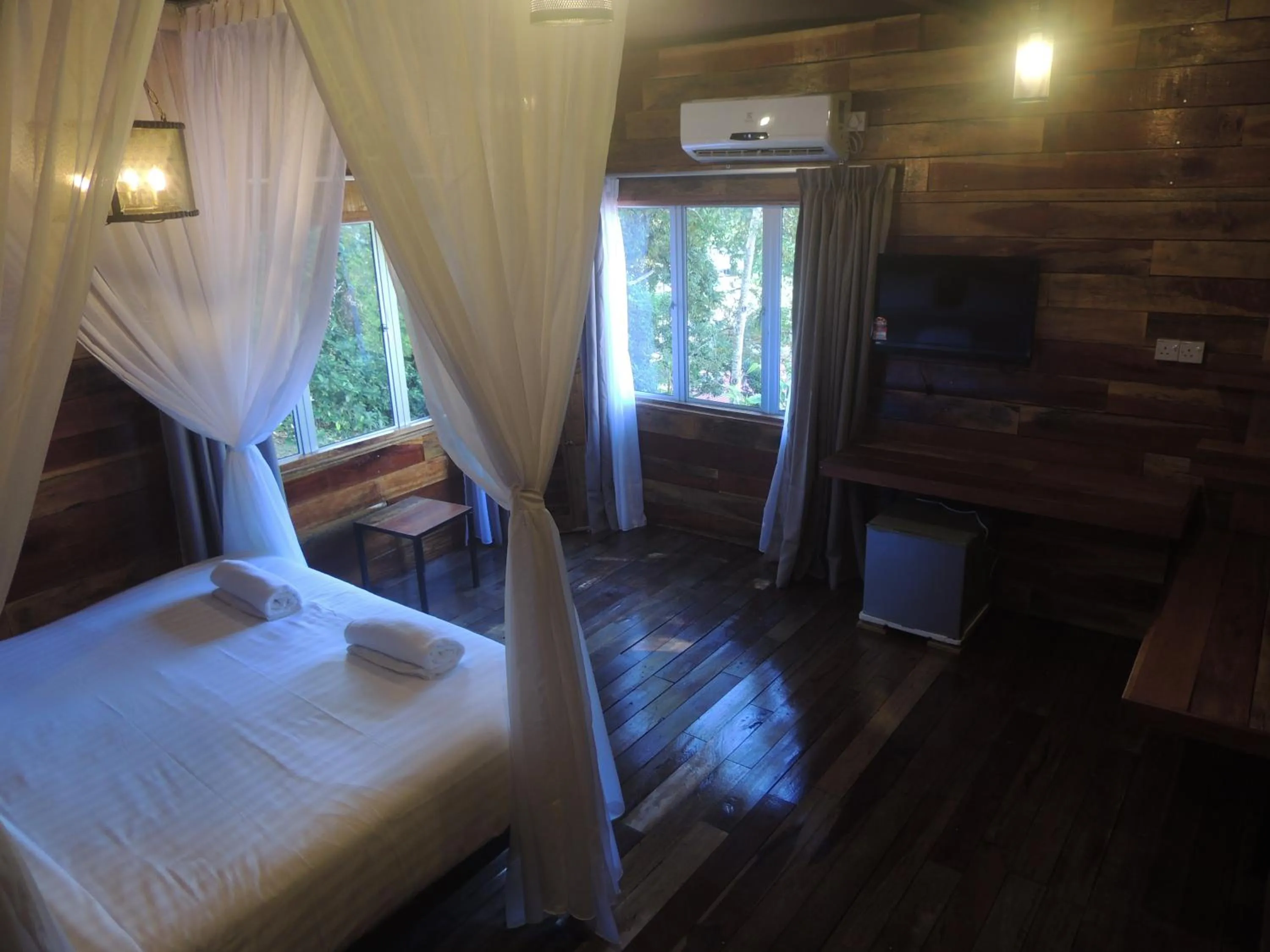 Bed in Utan Teluk Nipah