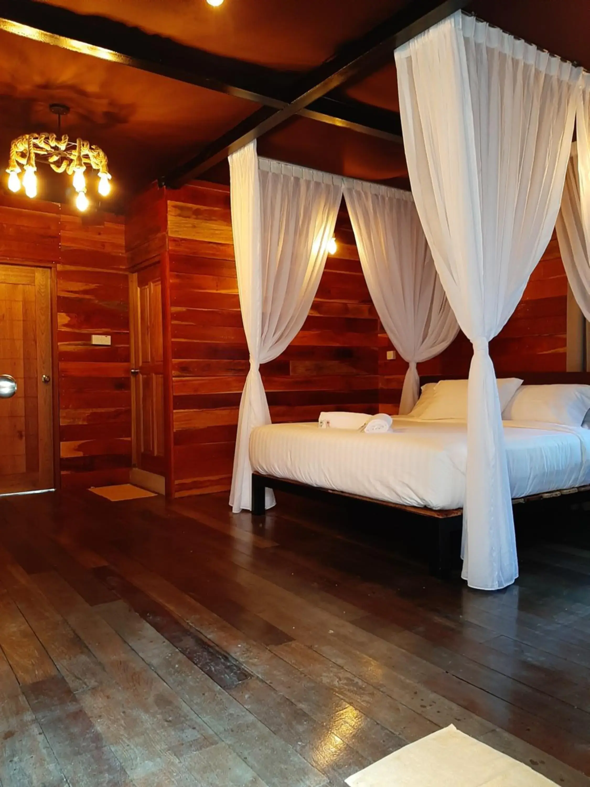 Double Room with Balcony in Utan Teluk Nipah Double Room with Balcony in Utan Teluk Nipah