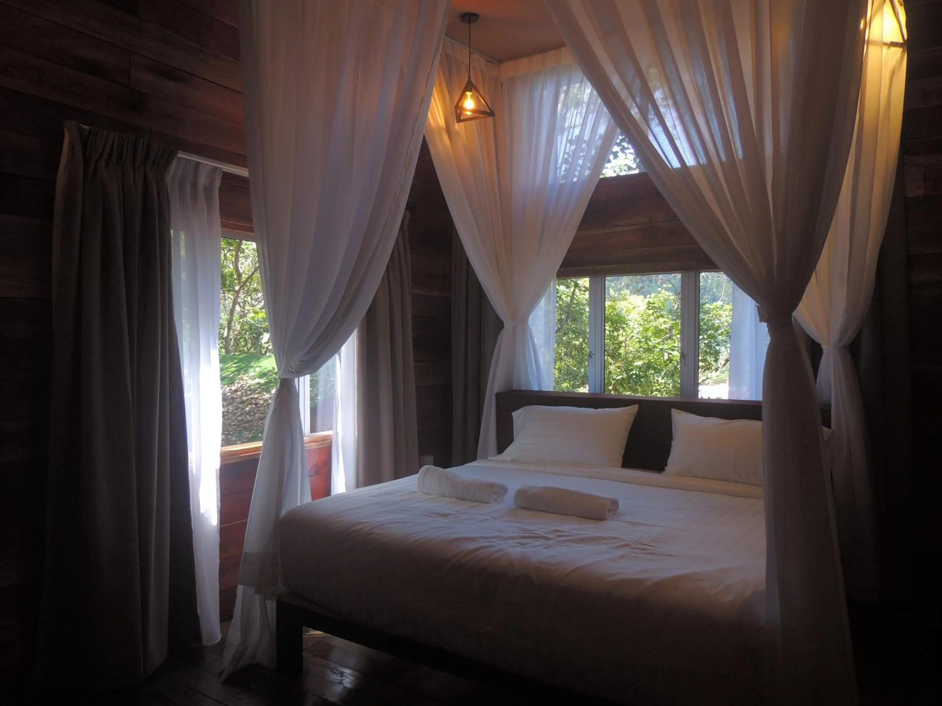 Bed in Utan Teluk Nipah