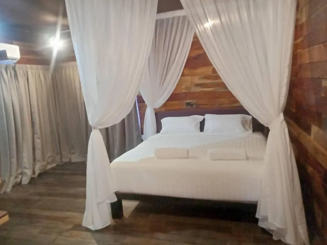 Bed in Utan Teluk Nipah