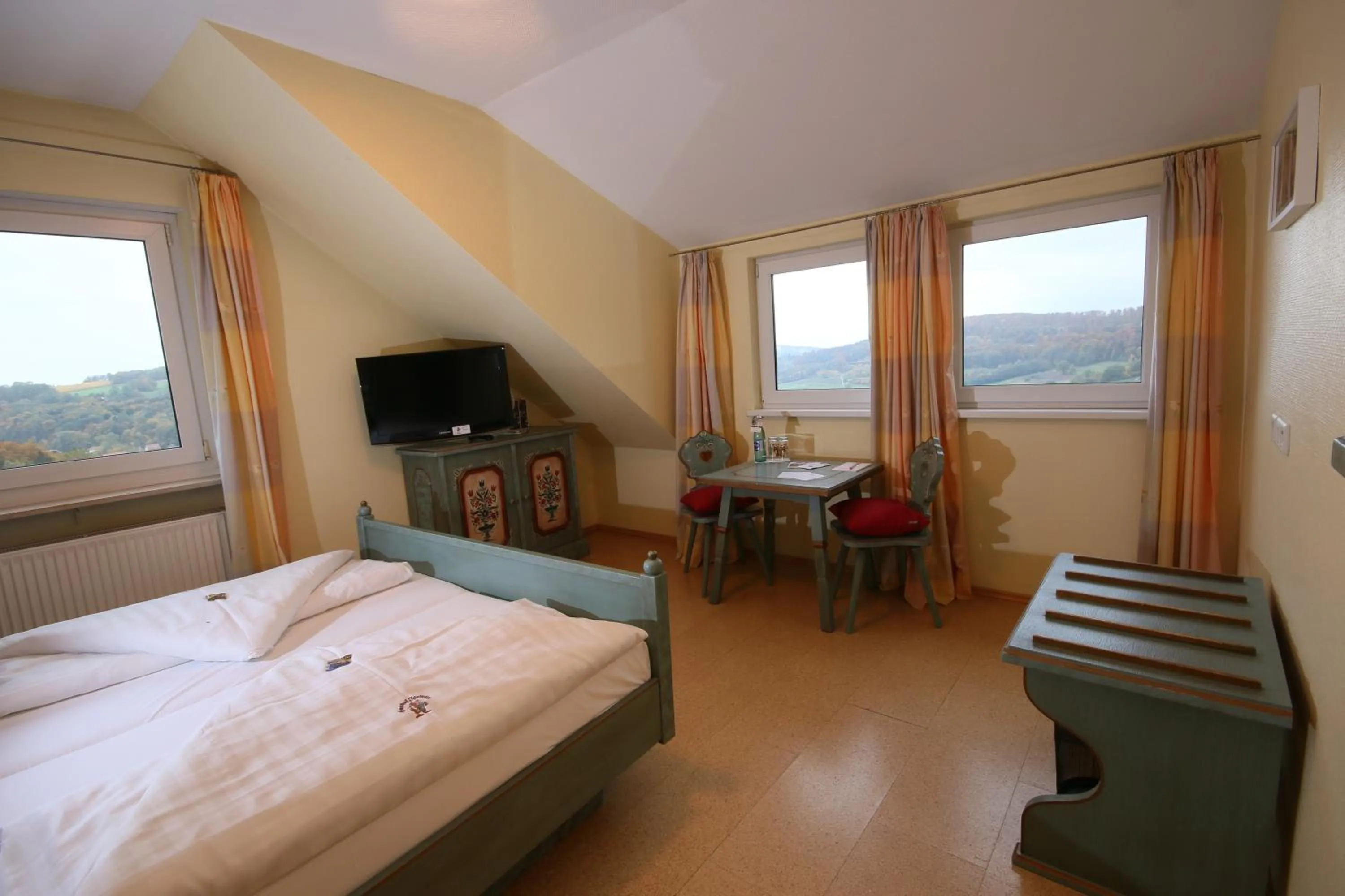 Photo of the whole room, Bed in Berggasthof Hotel Igelwirt