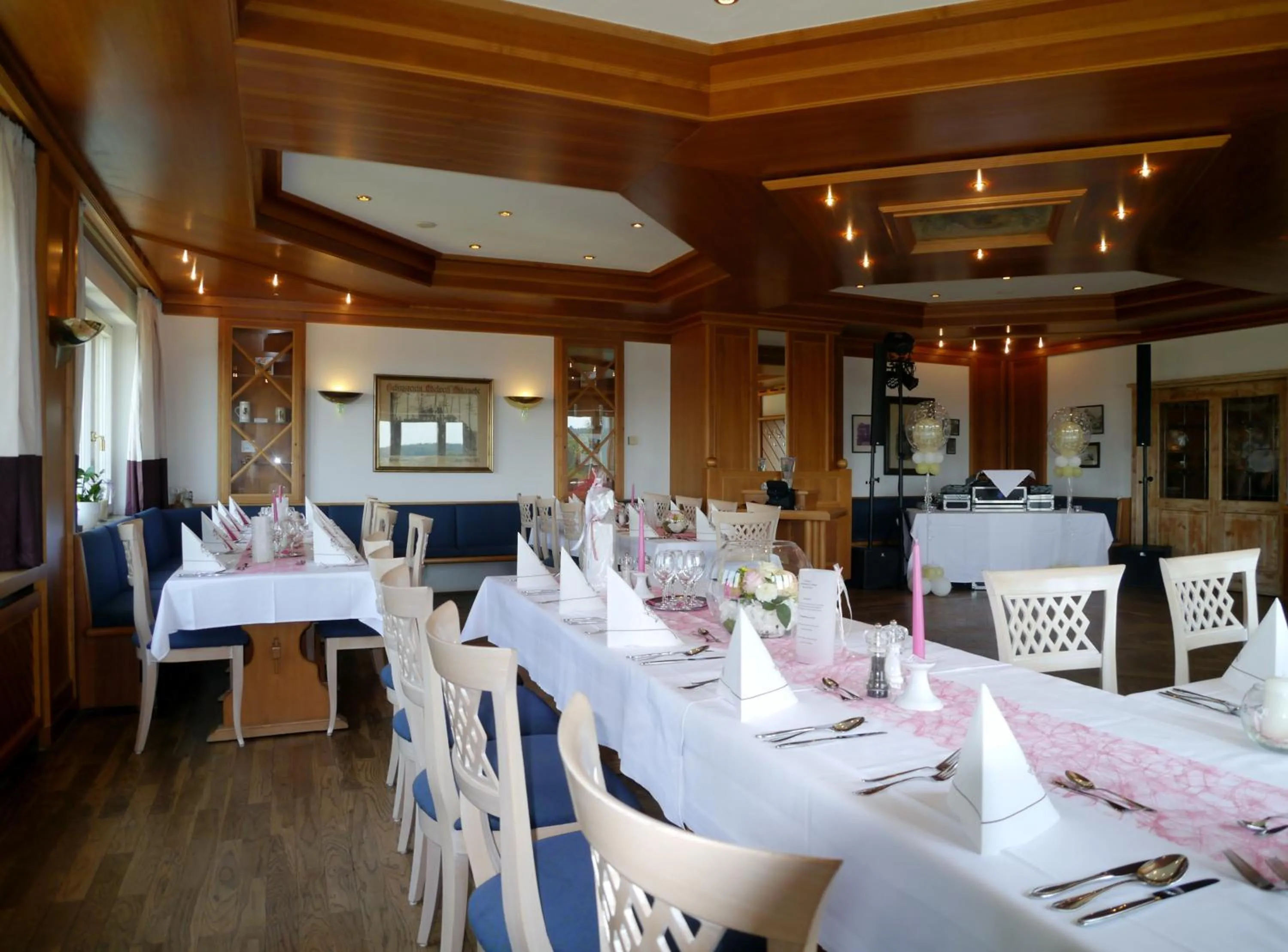 Dining area in Berggasthof Hotel Igelwirt
