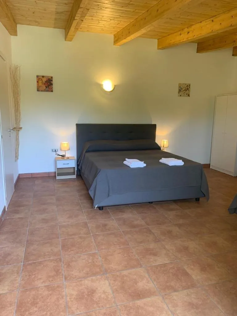 B&B BUICOVILLE CAMEROTA