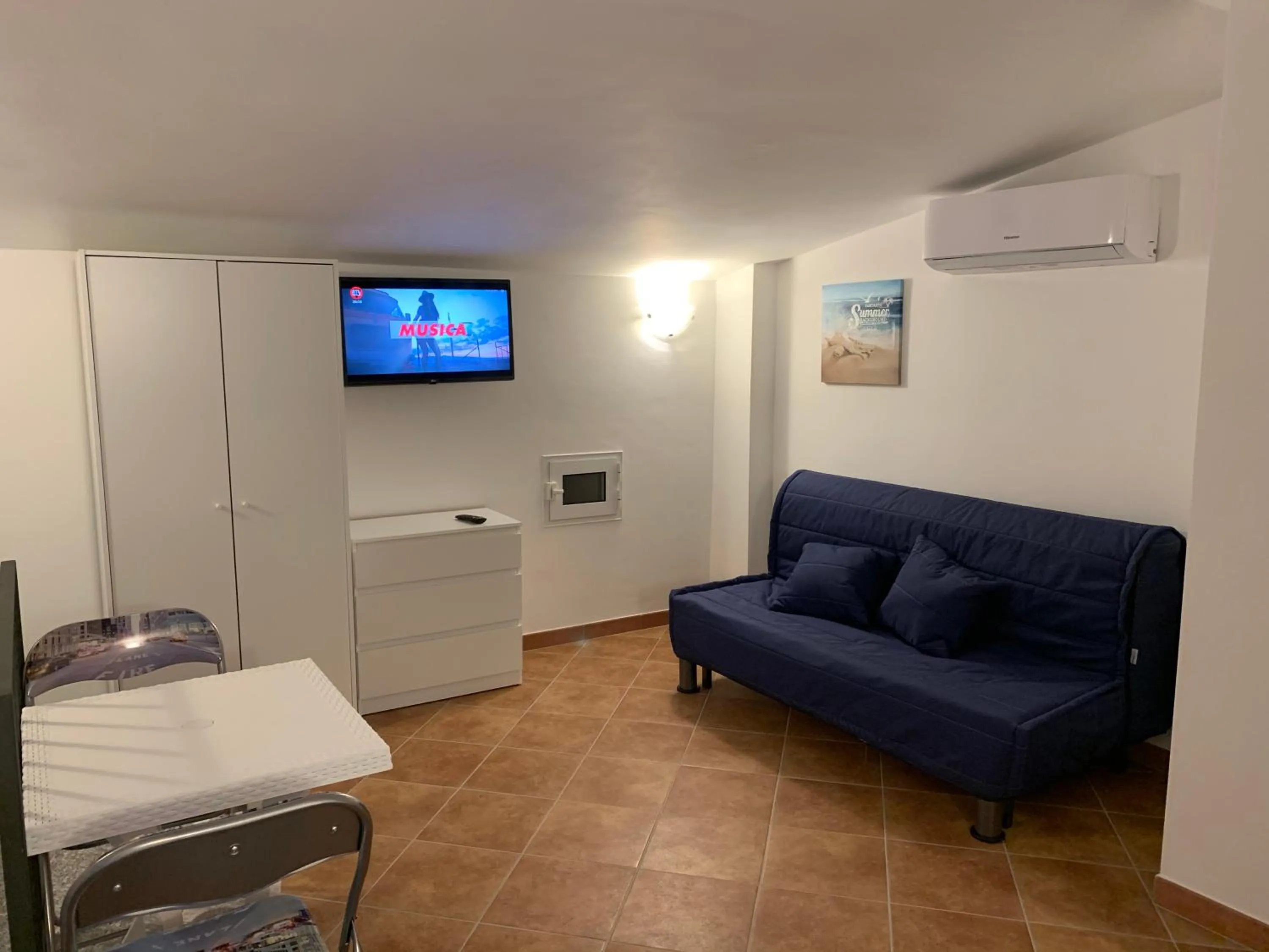 B&B BUICOVILLE CAMEROTA