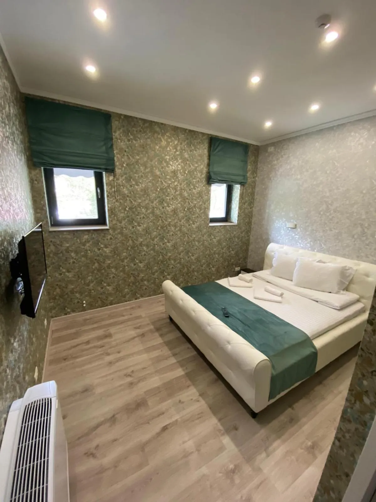 Bed in Arizet Boutique Mamaia