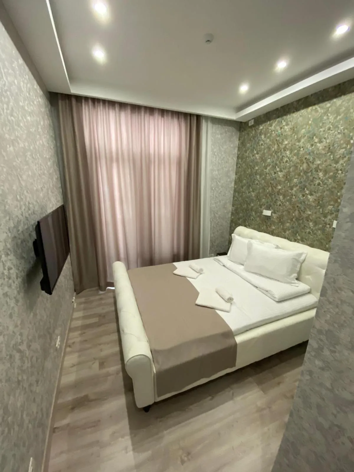 Bed in Arizet Boutique Mamaia