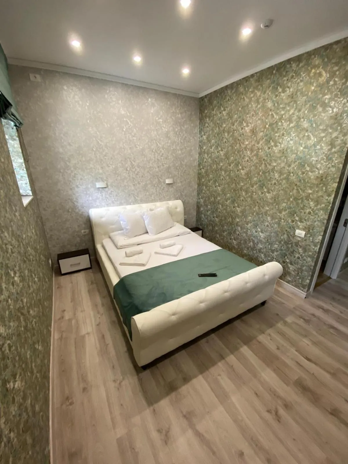 Bed in Arizet Boutique Mamaia