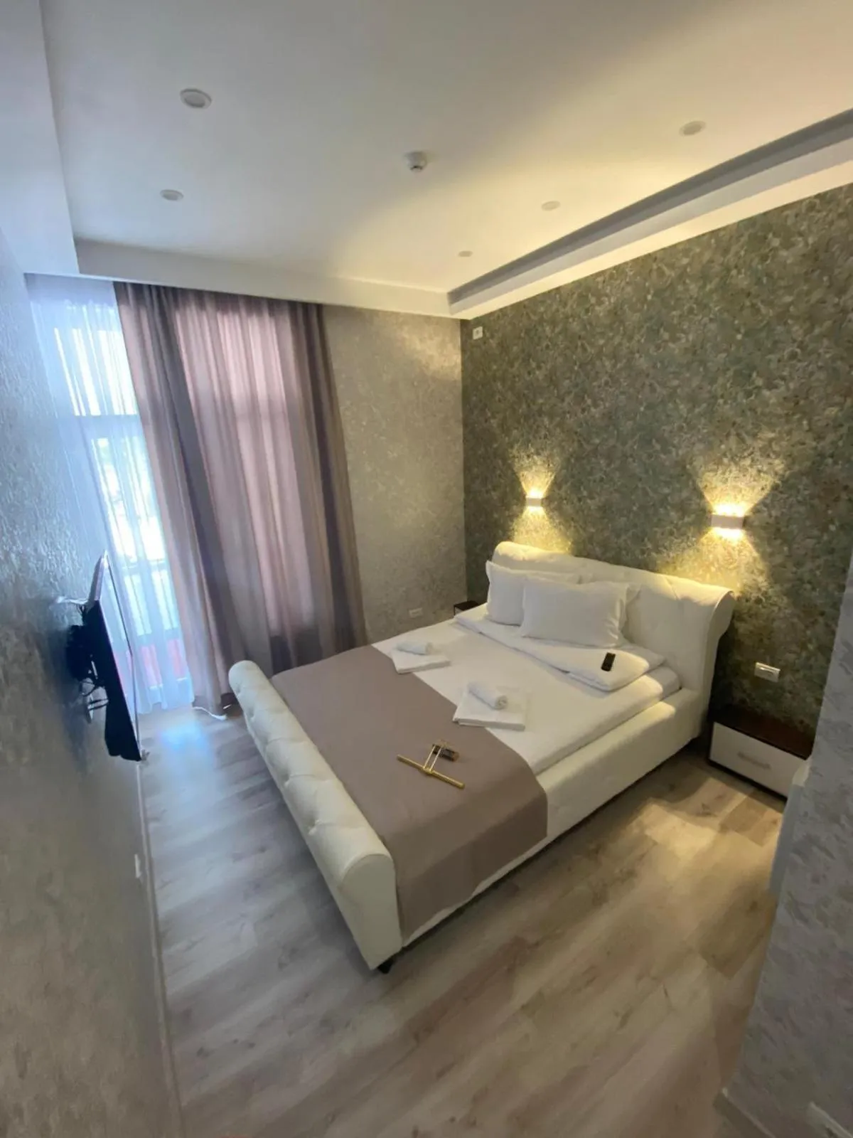 Bed in Arizet Boutique Mamaia