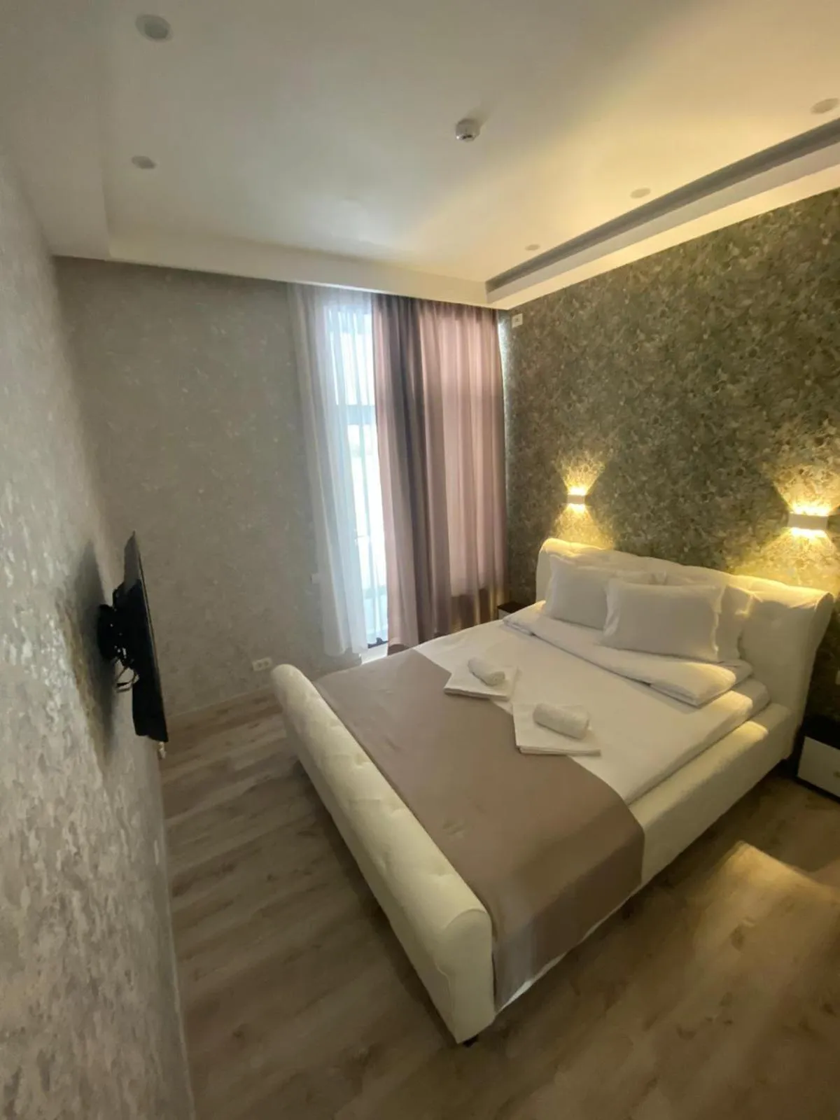 Bed in Arizet Boutique Mamaia