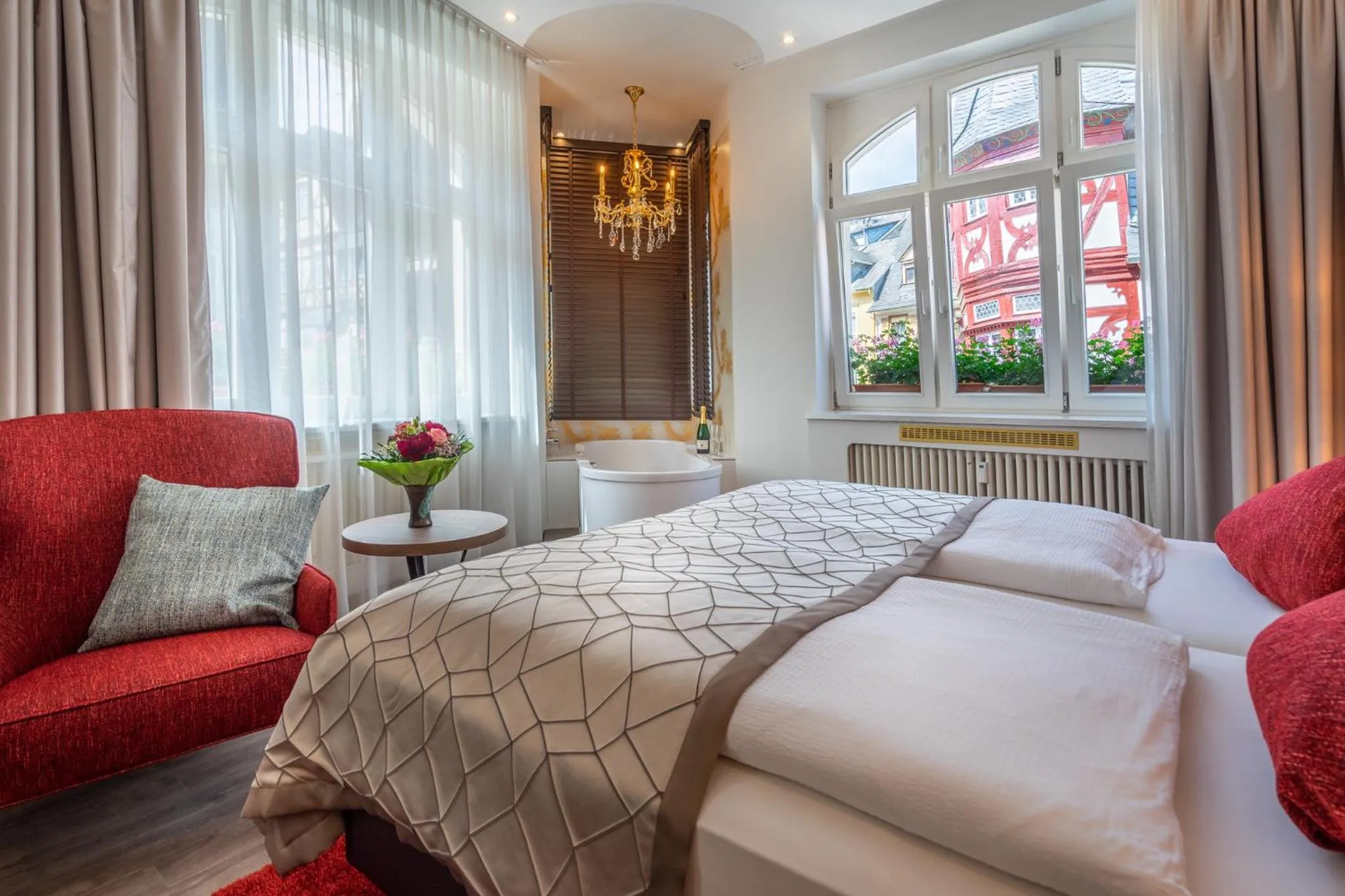 Photo of the whole room, Bed in Hotel am Markt Bacharach