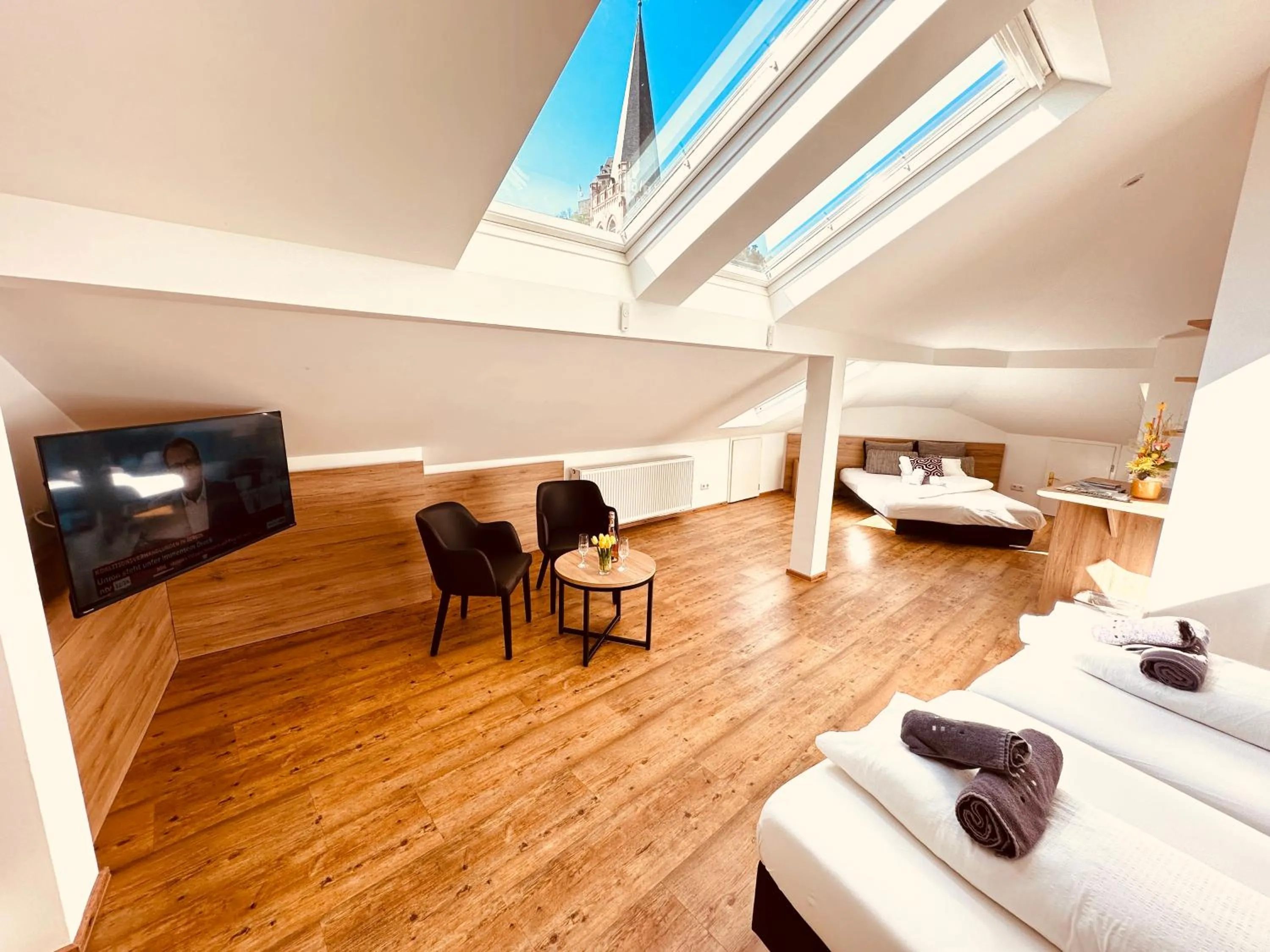 Photo of the whole room, Bed in Hotel am Markt Bacharach