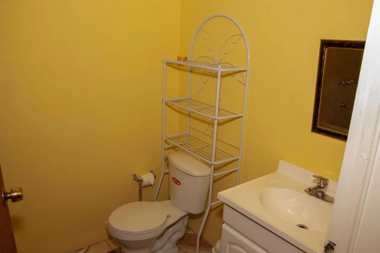 Bathroom in Bev's Rosevilla