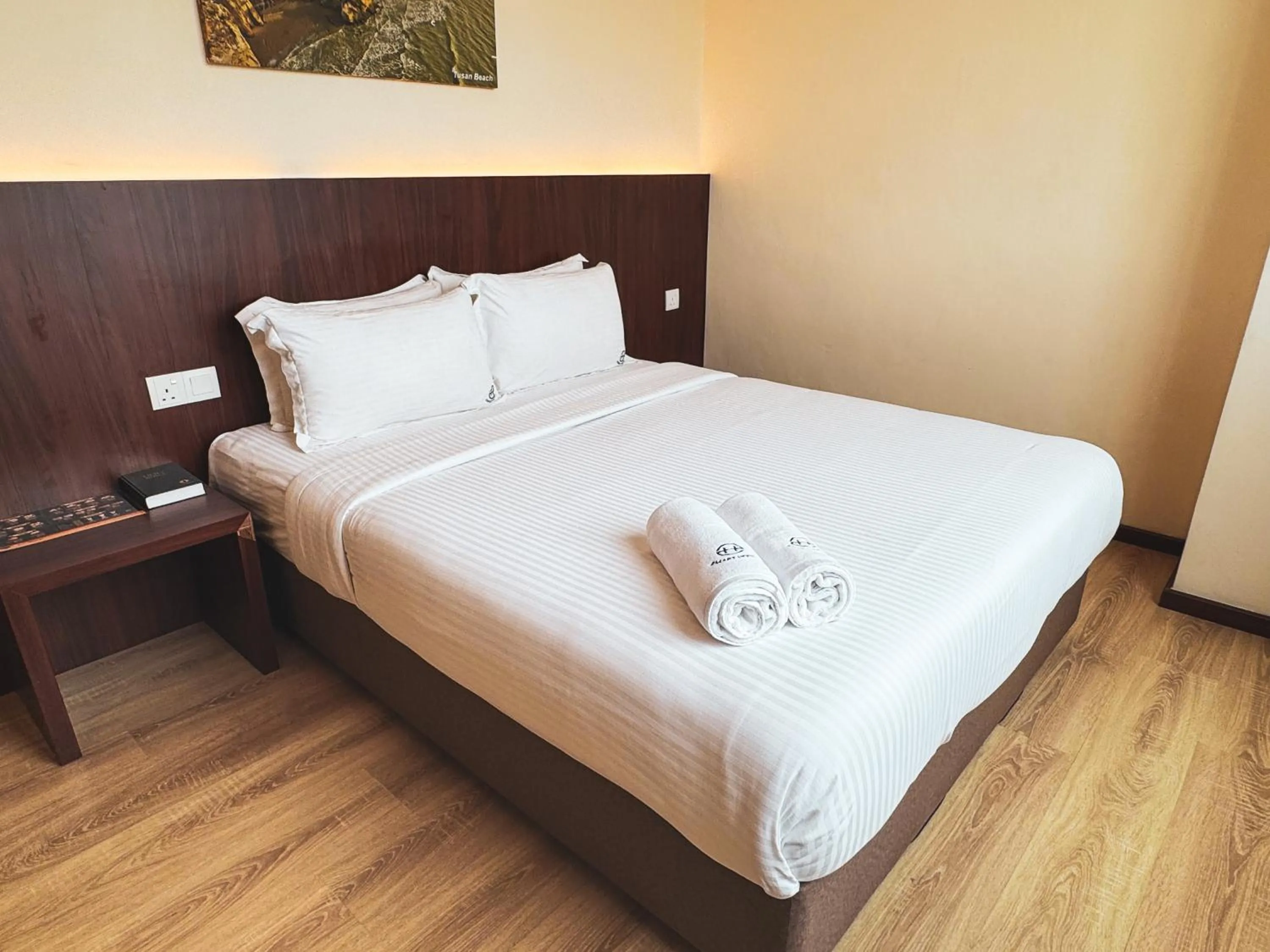 Bed in Emart Hotel (Riam)