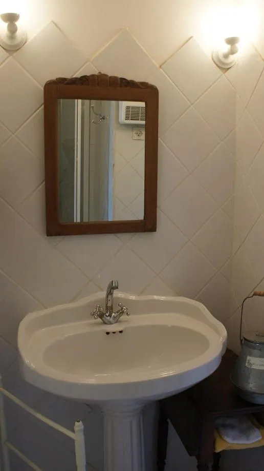 Toilet in Chambres d'hôtes La Hourqueyre