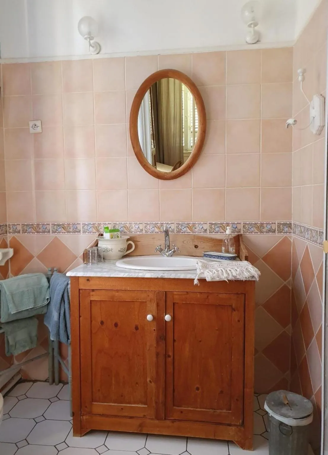 Toilet in Chambres d'hôtes La Hourqueyre