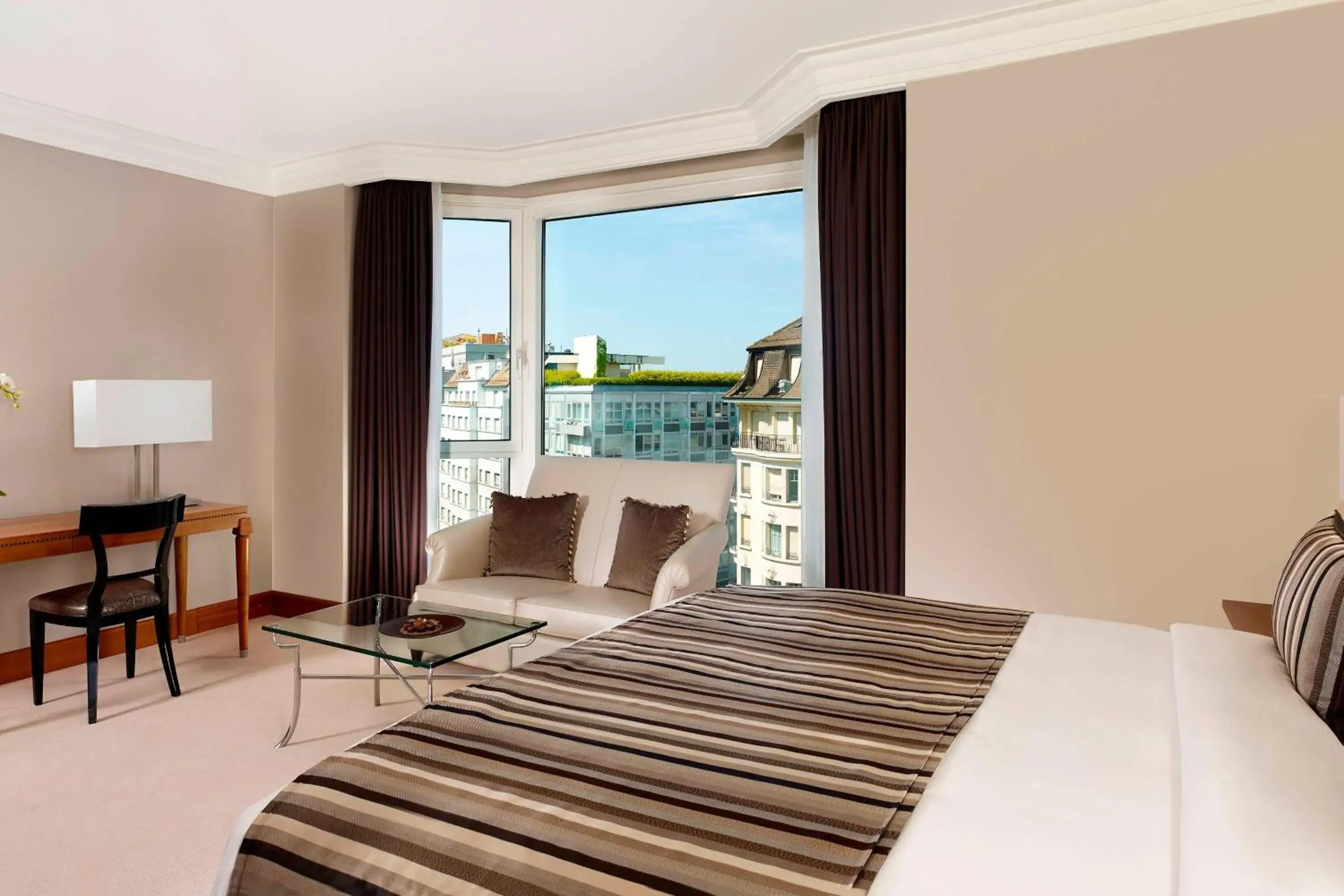 Large Executive King Room with City View in Hotel President Wilson, a Luxury Collection Hotel, Geneva Large Executive King Room with City View in Hotel President Wilson, a Luxury Collection Hotel, Geneva