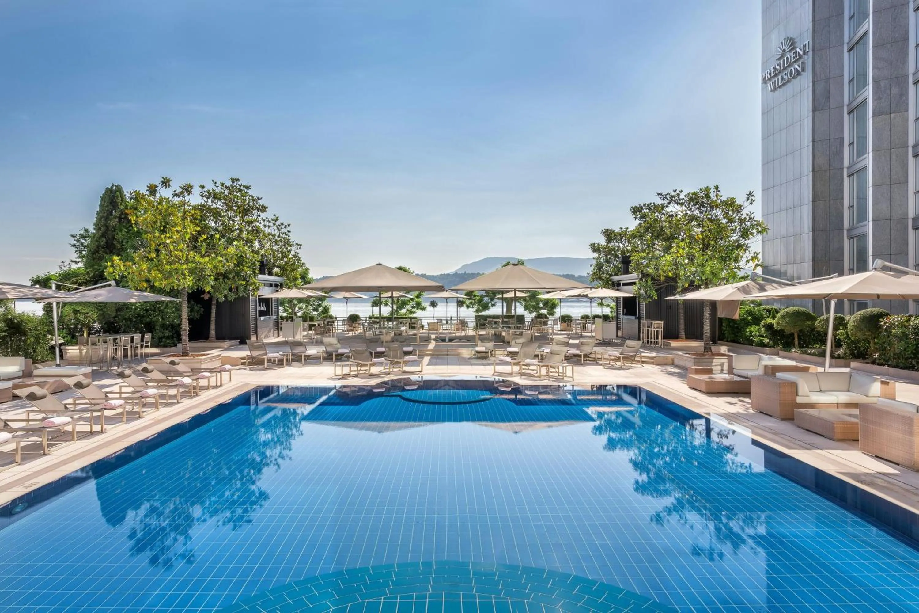 Area and facilities in Hotel President Wilson, a Luxury Collection Hotel, Geneva