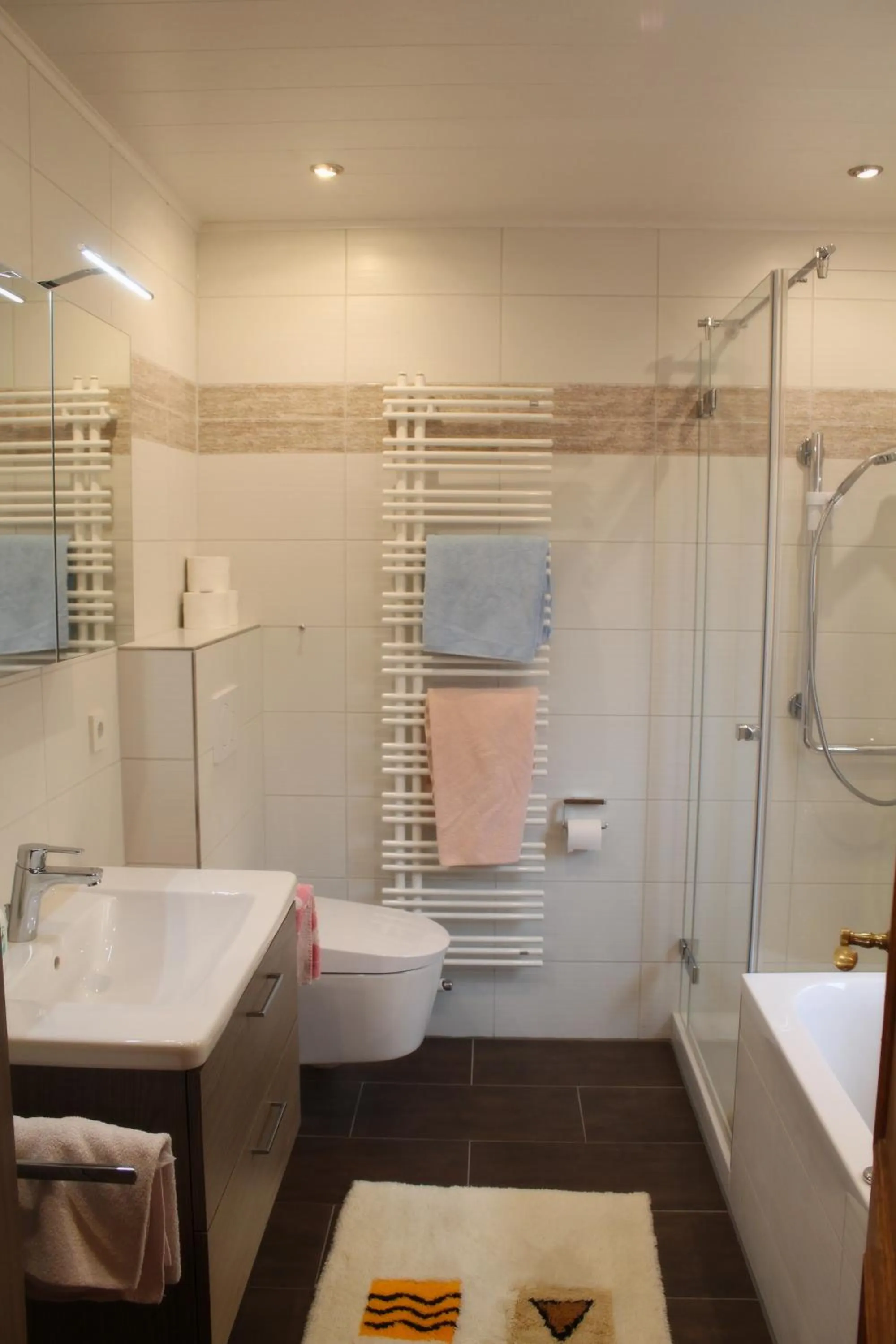 Bathroom in Schwarzes Lamm