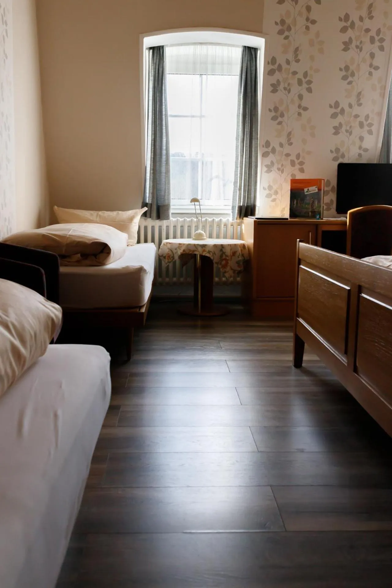 Bed in Schwarzes Lamm