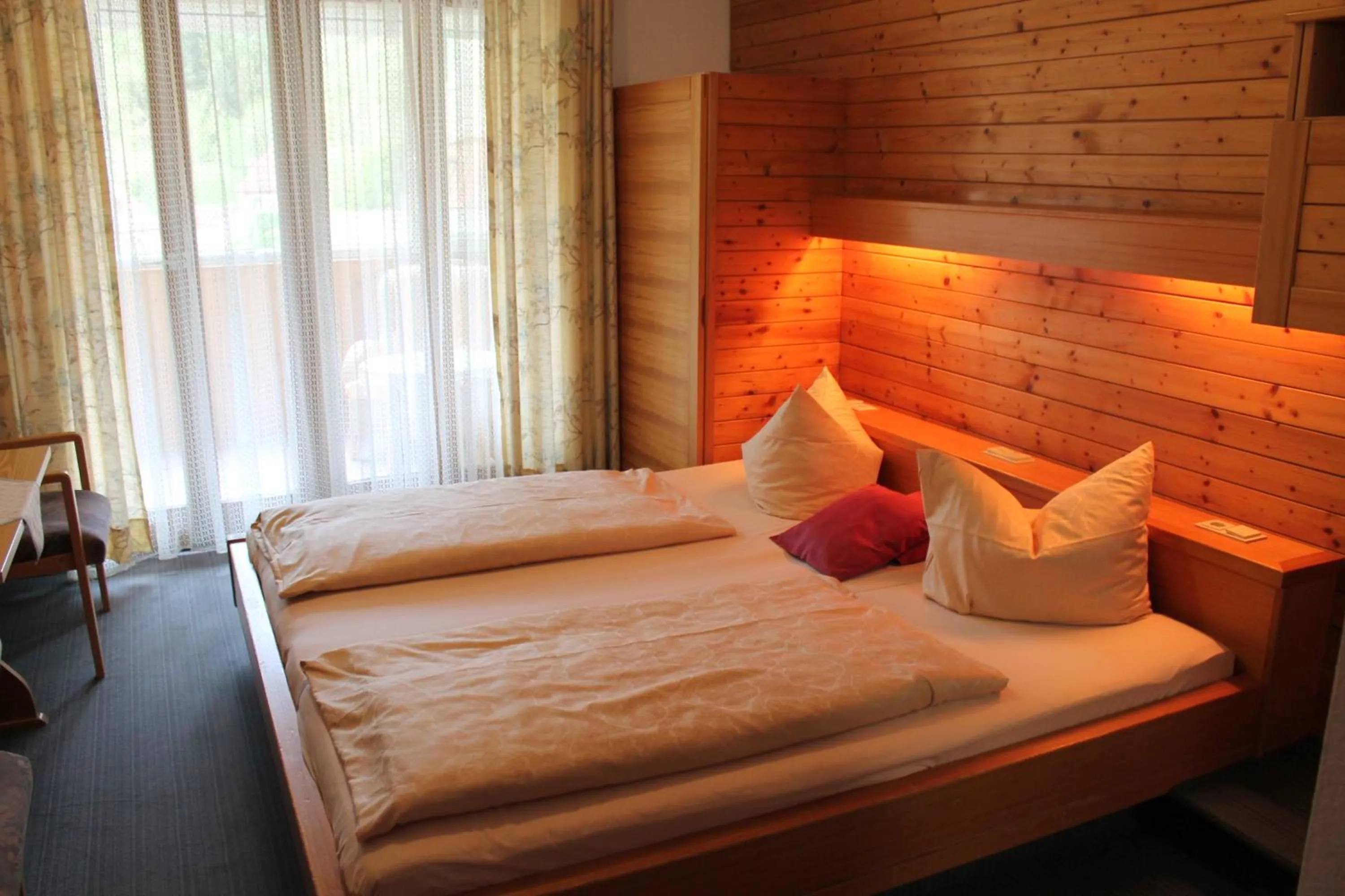 Bed in Schwarzes Lamm