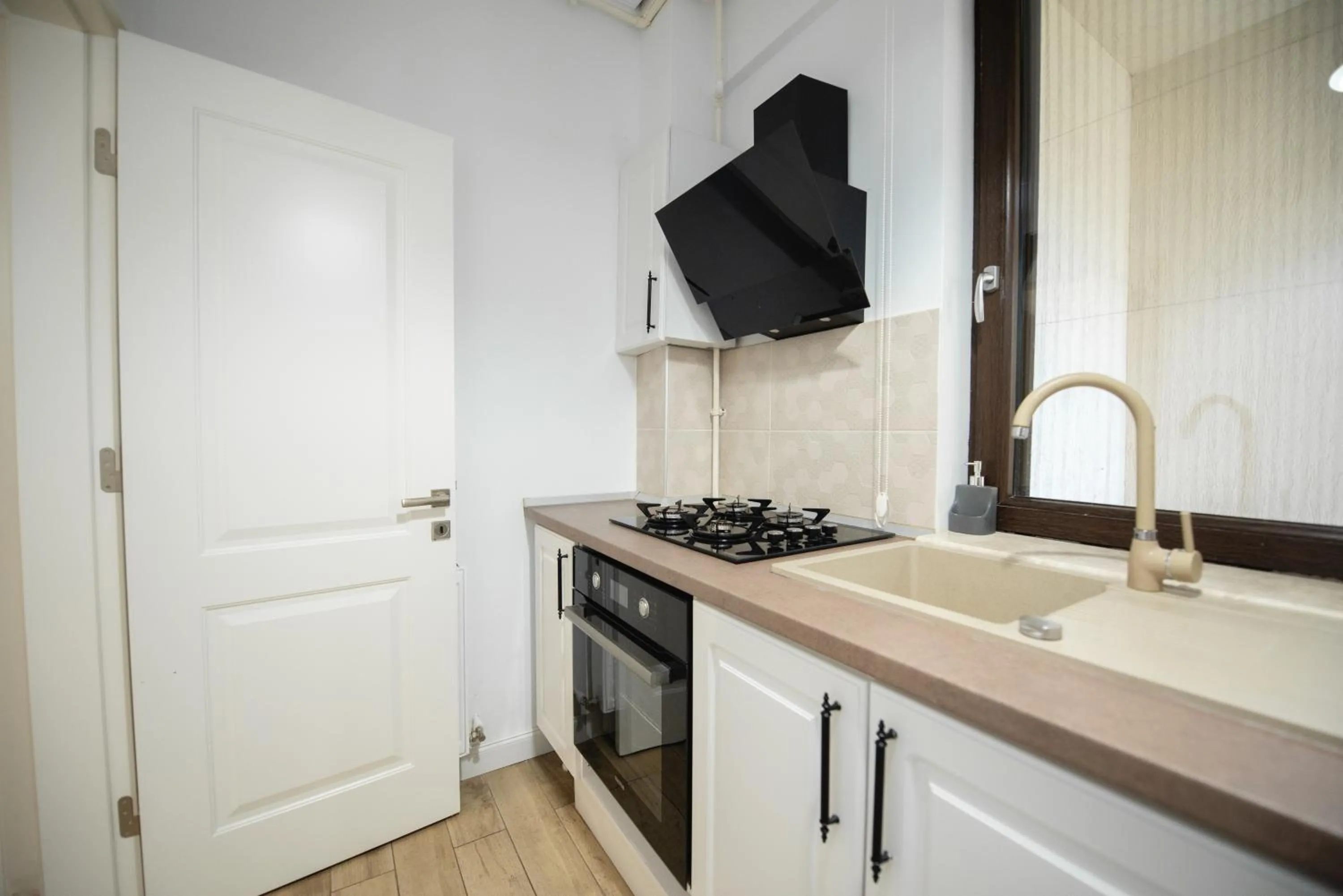 kitchen in Solid Magic Apart Hotel