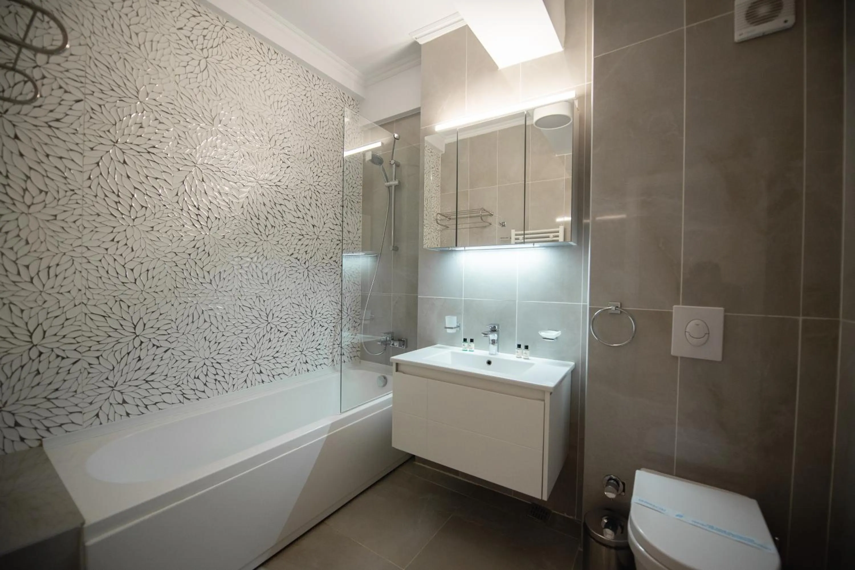 Bathroom in Solid Magic Apart Hotel