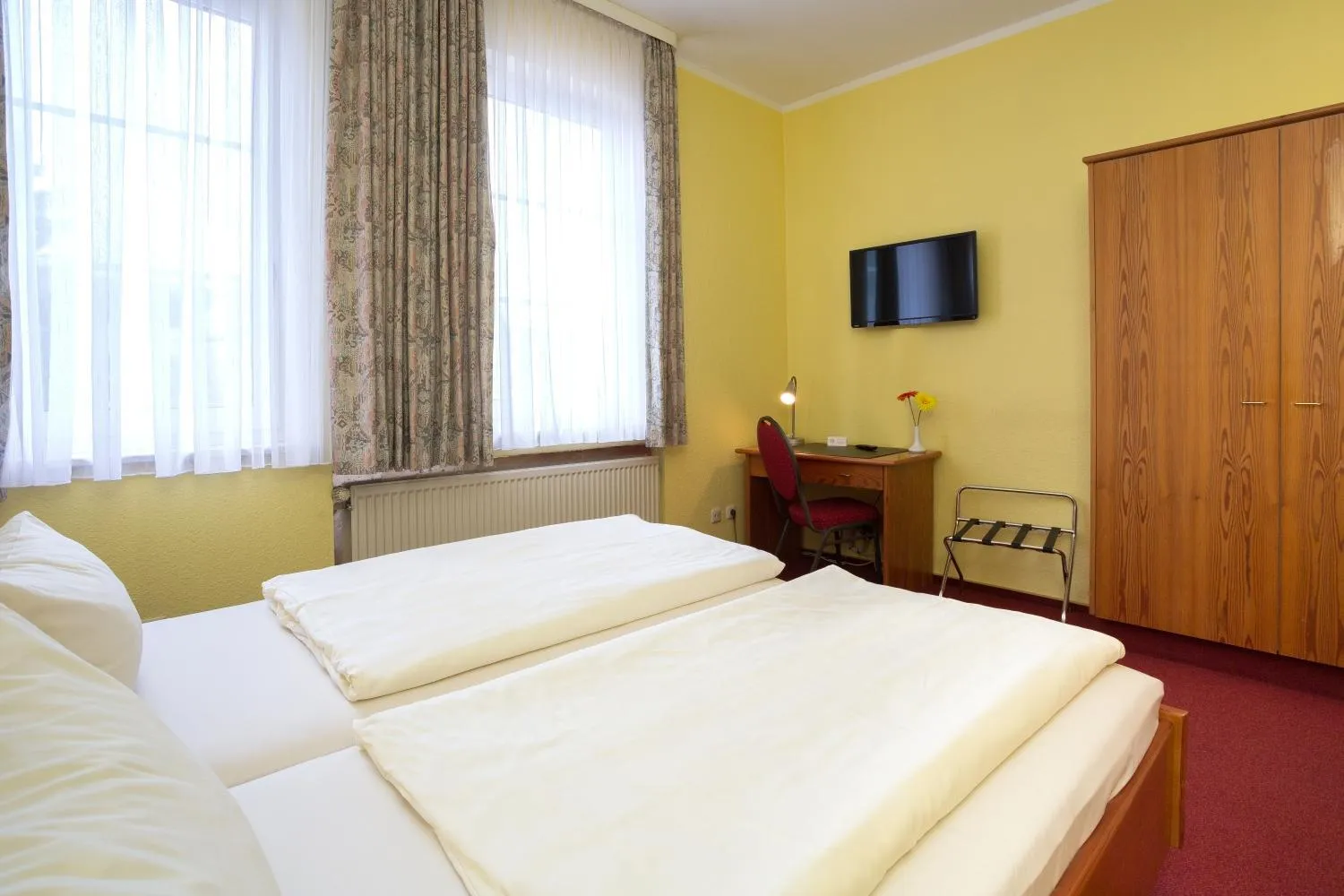 Photo of the whole room, Bed in Hotel garni Harzer Hof