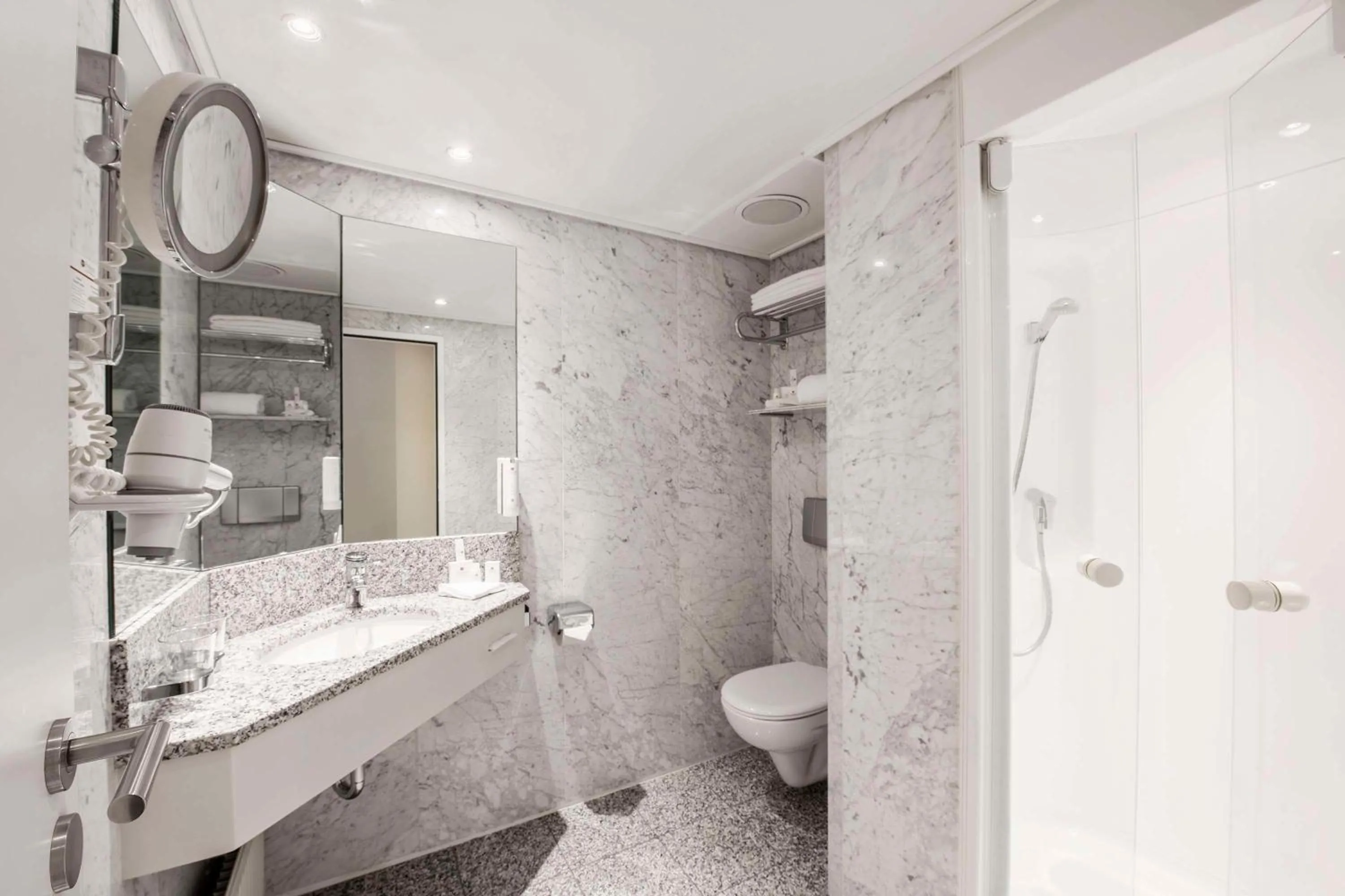 Bathroom in Best Western Premier Hotel Villa Stokkum