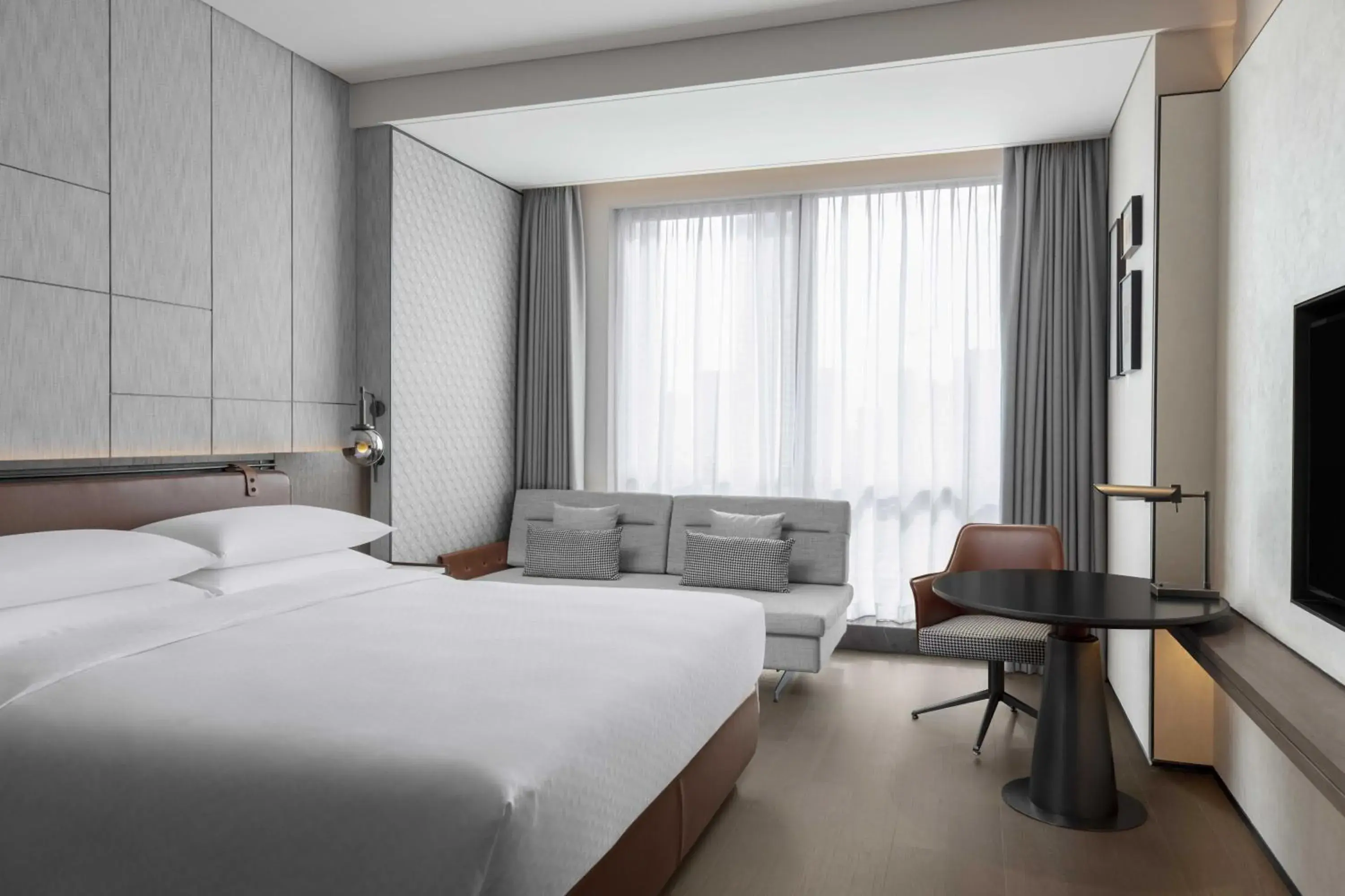 Deluxe, Guest room, 1 King, City view in Four Points by Sheraton Chengdu Tianfu New Area Deluxe, Guest room, 1 King, City view in Four Points by Sheraton Chengdu Tianfu New Area