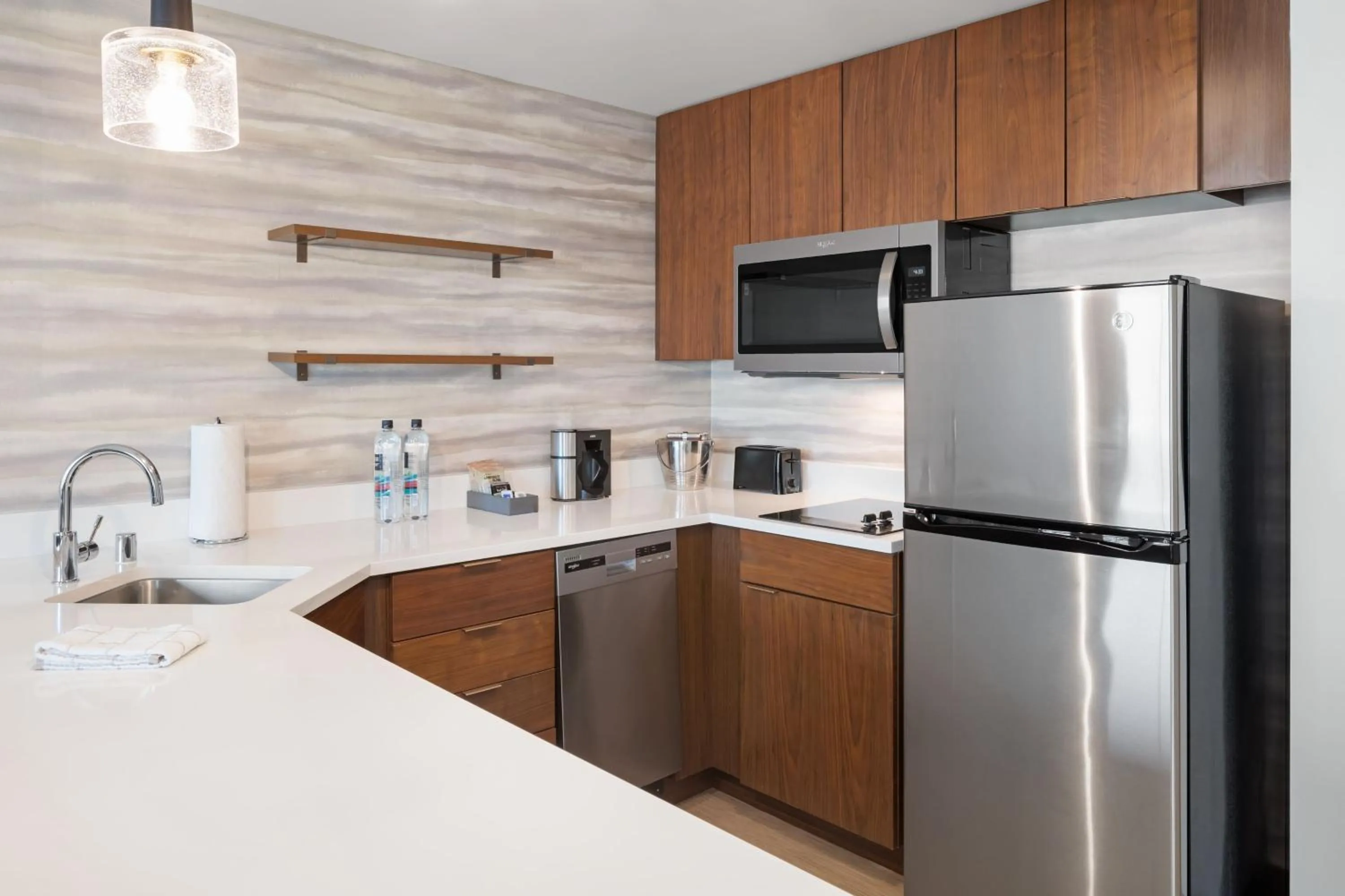 Kitchen or kitchenette in Residence Inn by Marriott Marina del Rey