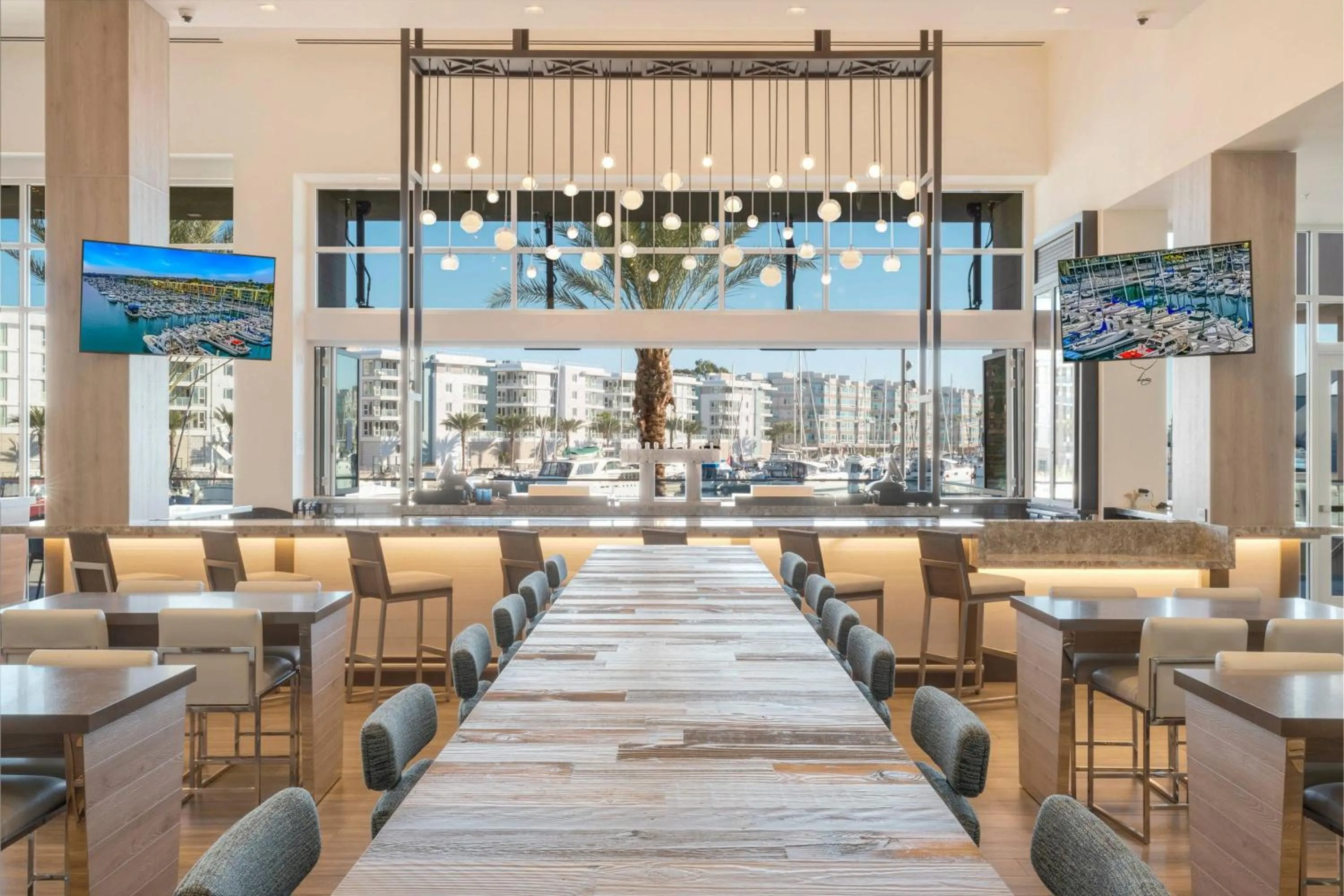 Lounge or bar in Residence Inn by Marriott Marina del Rey
