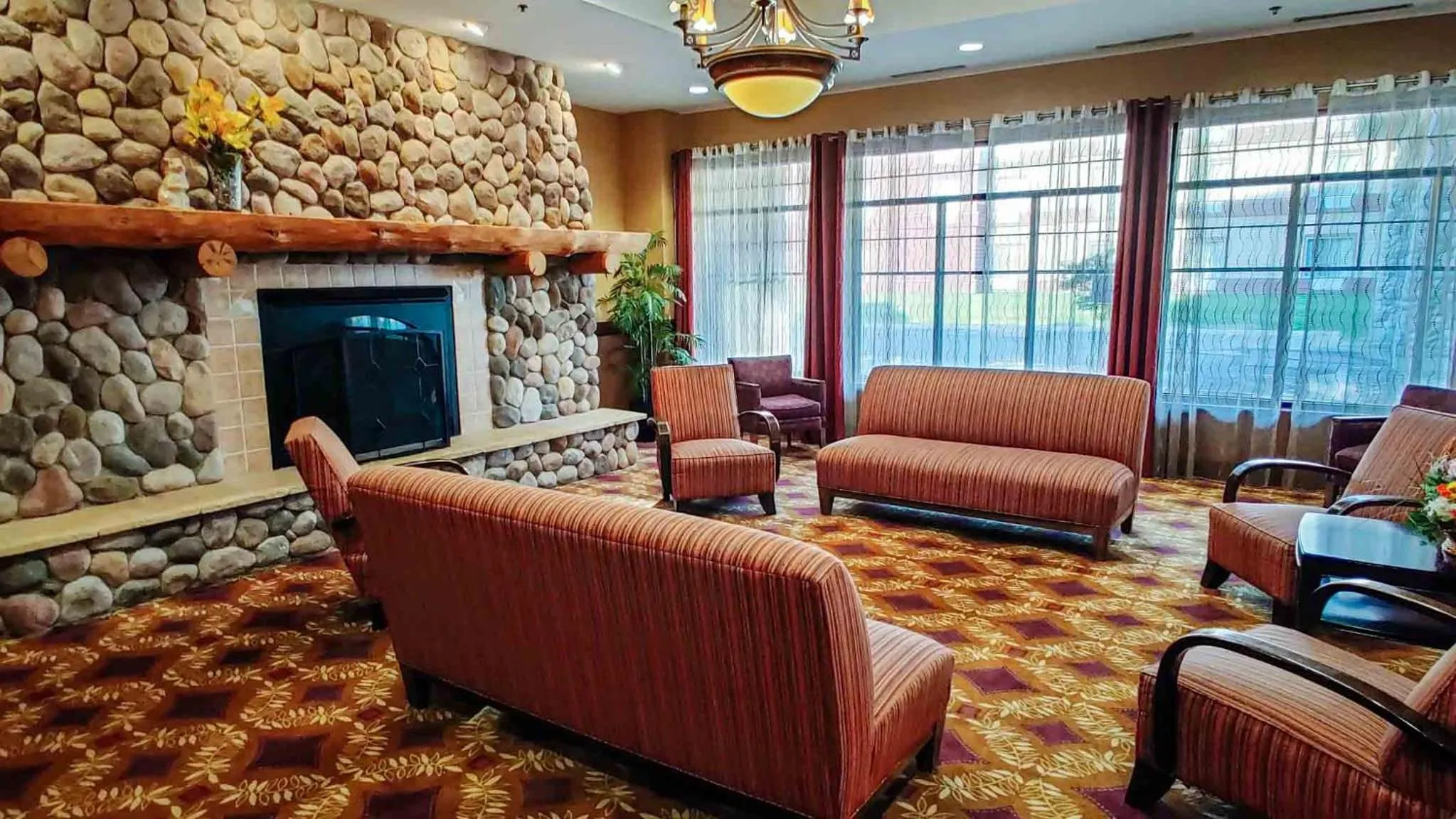 Lobby or reception in Doubletree By Hilton Owatonna