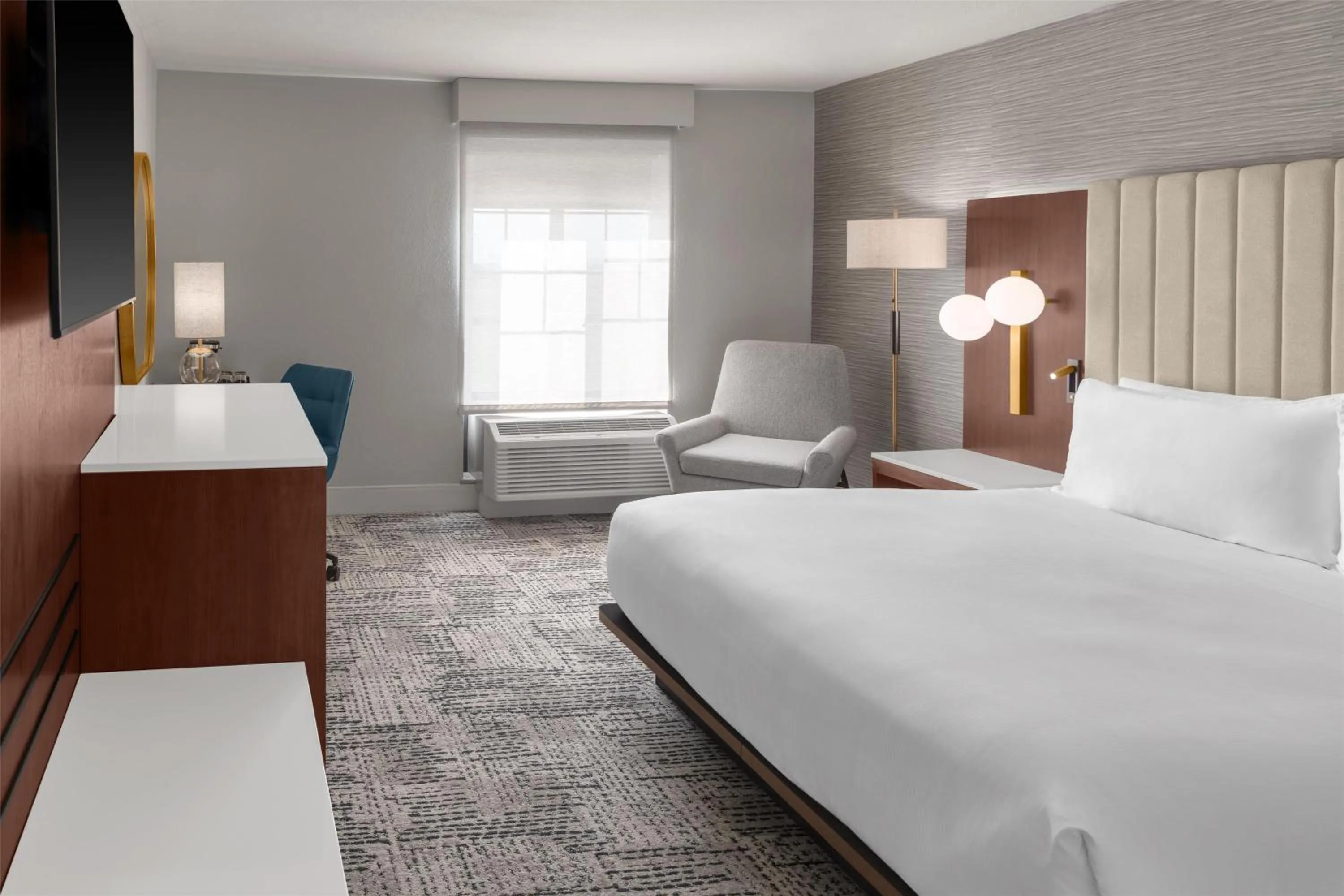 Bed in Doubletree By Hilton Owatonna