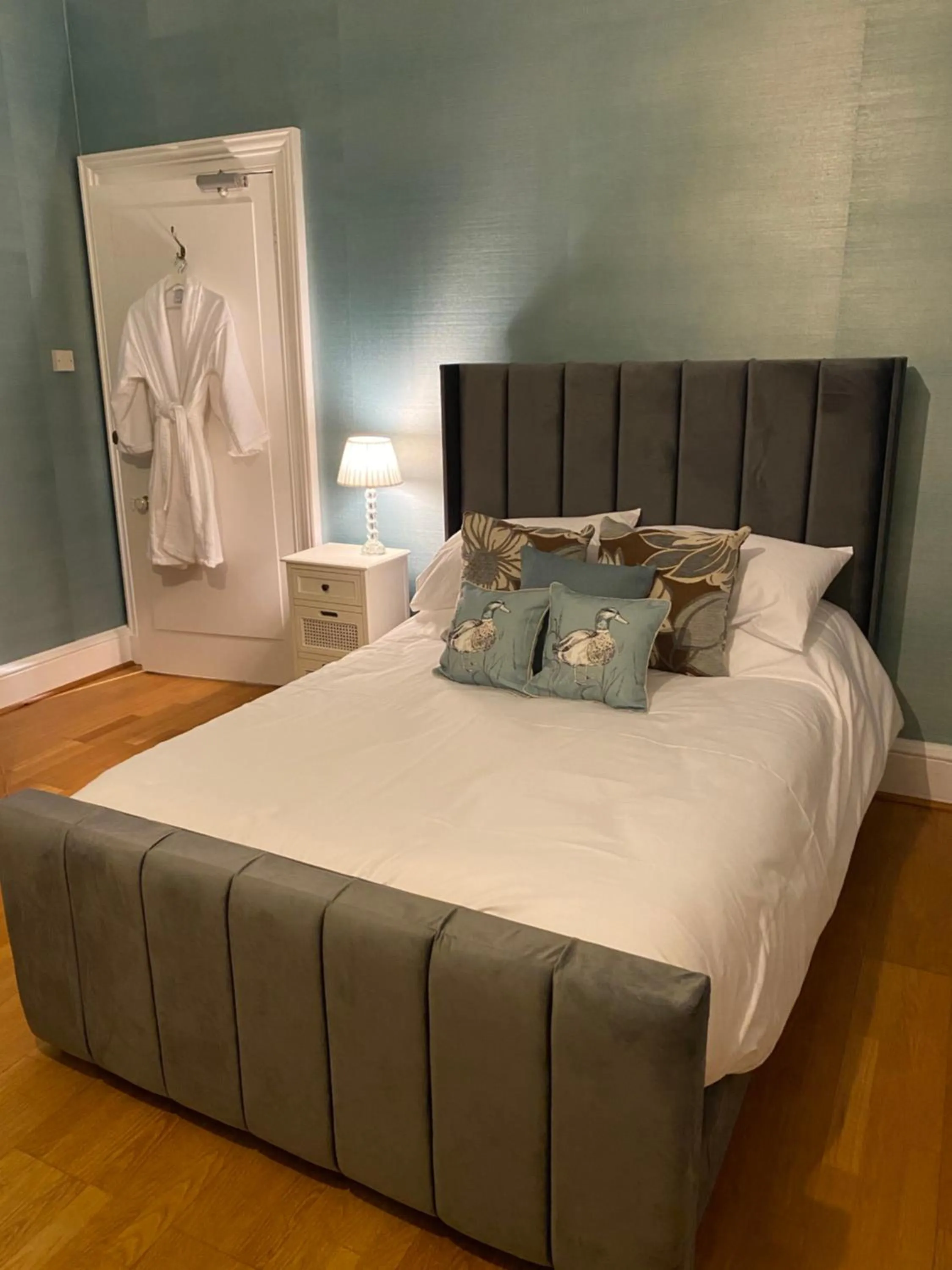 Bed in Ardmor Guest House