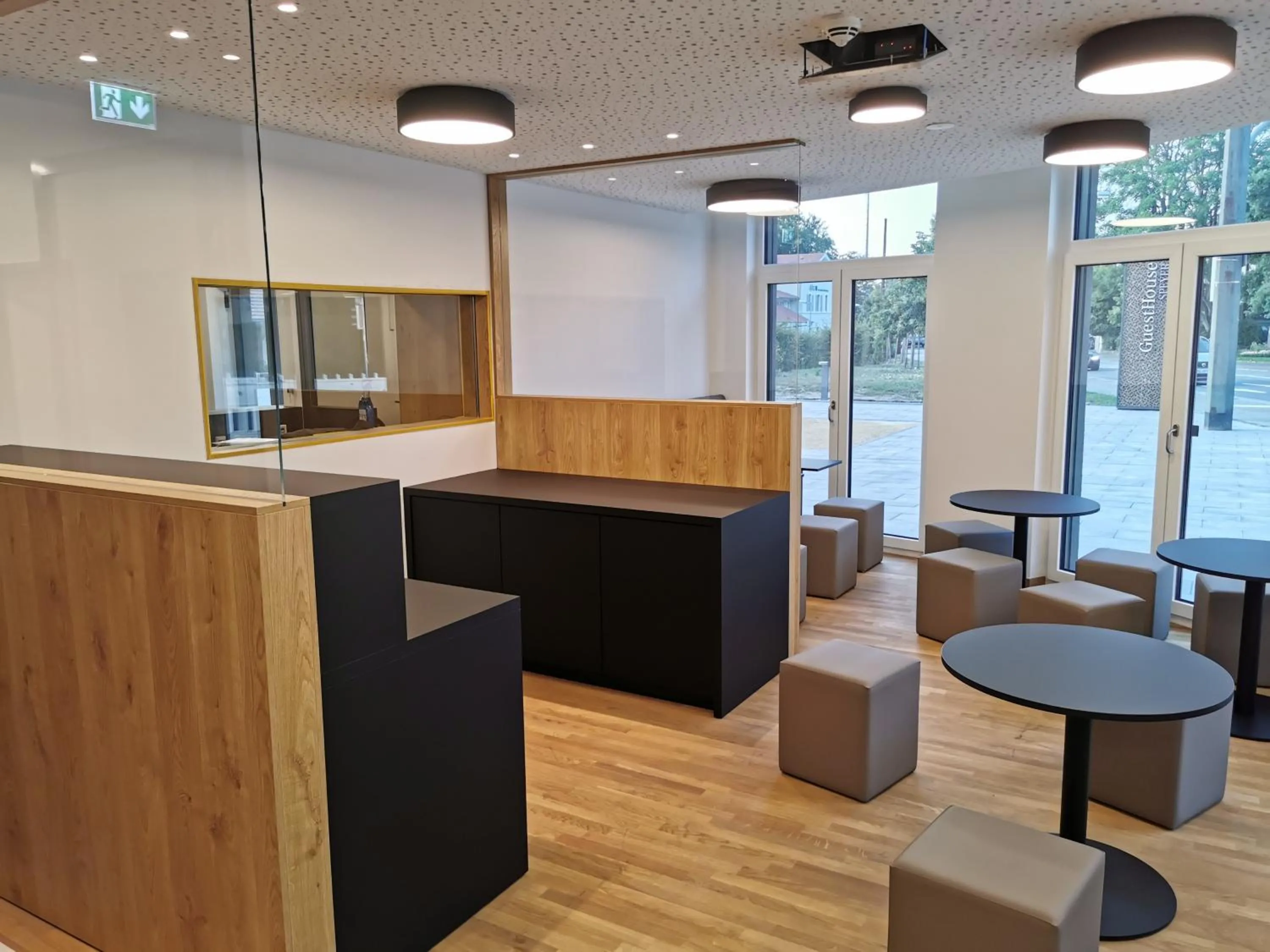 Restaurant/places to eat in GuestHouse Speyer