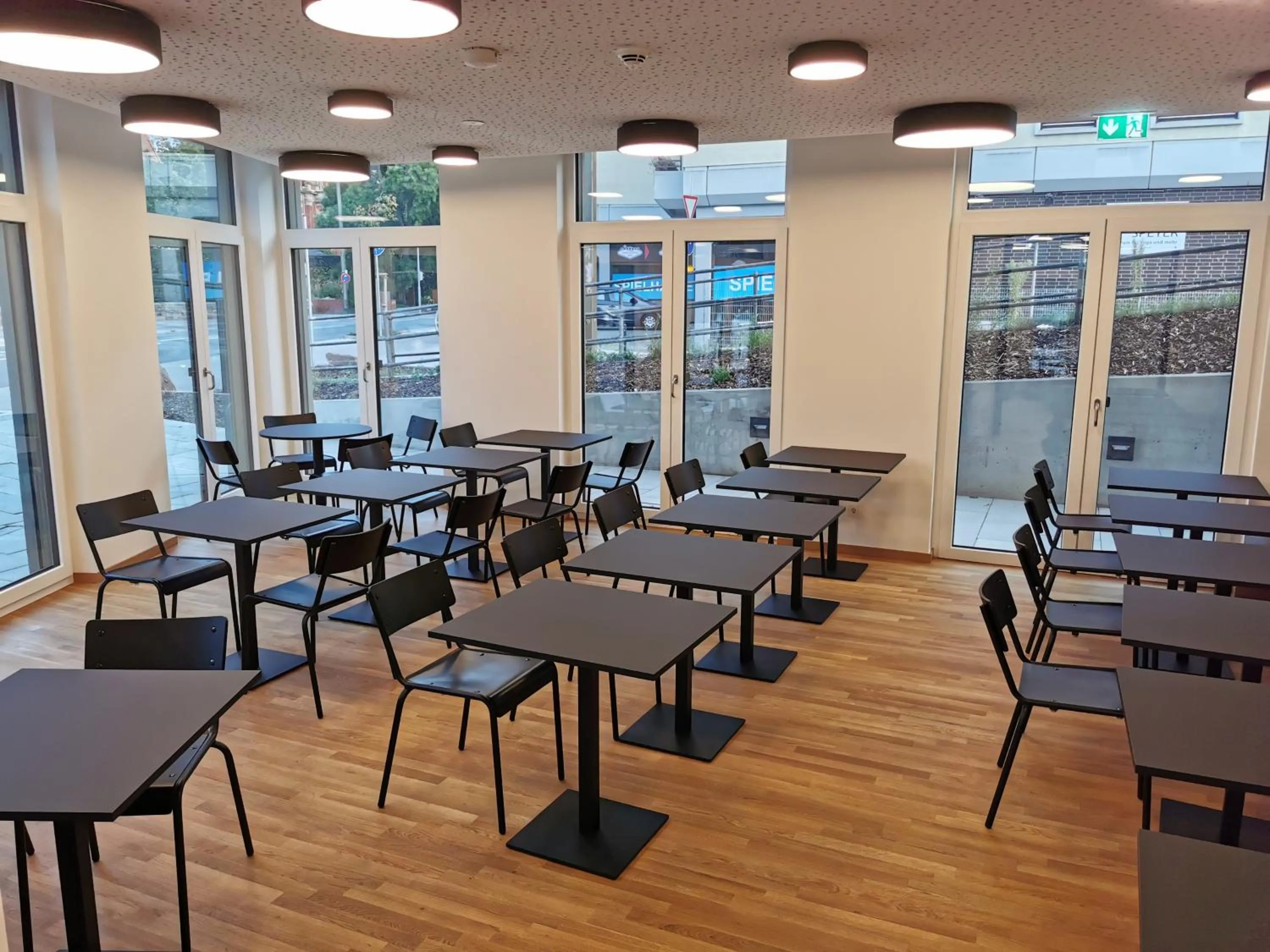 Restaurant/places to eat in GuestHouse Speyer