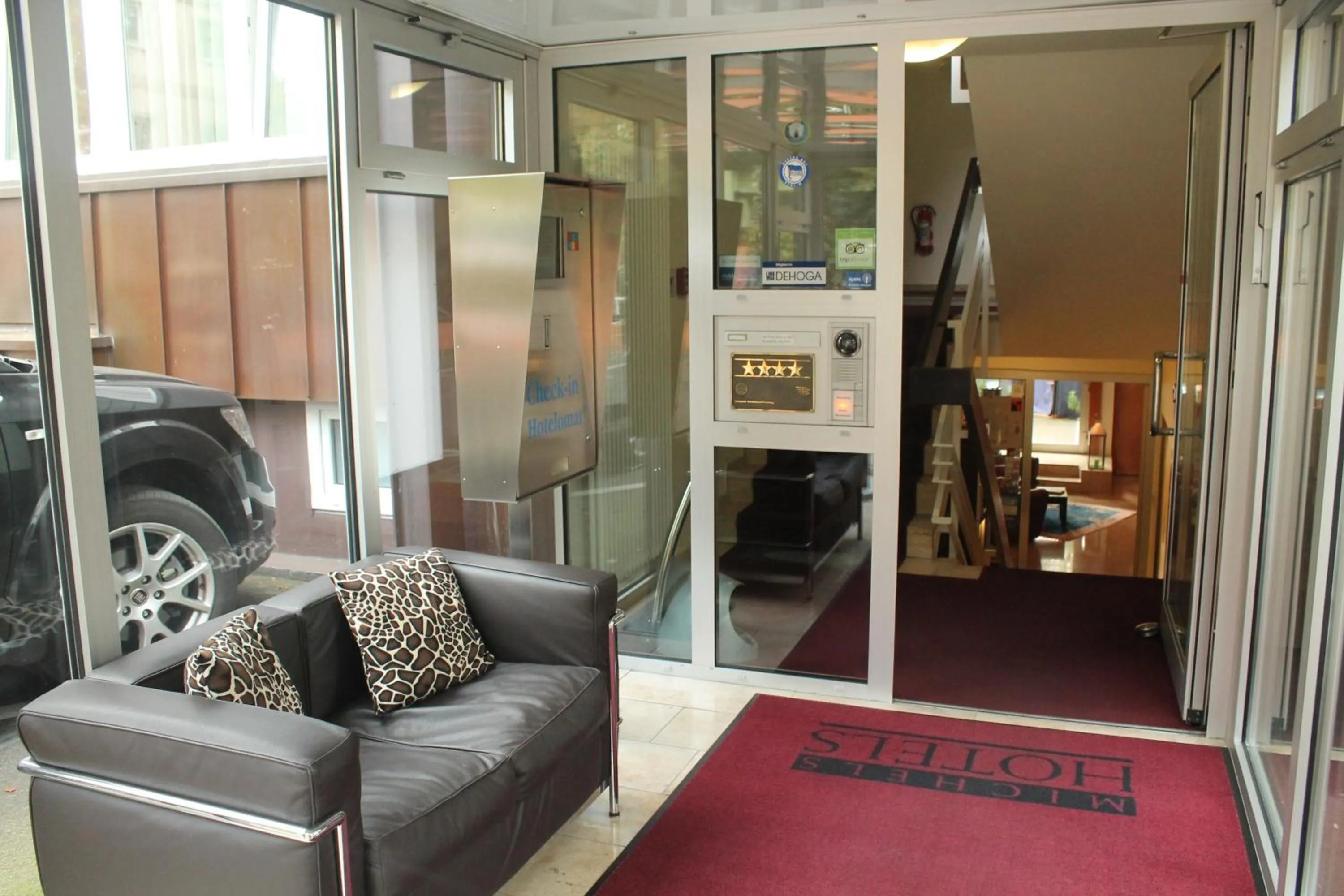 Facade/entrance in Michels Apart Hotel Berlin