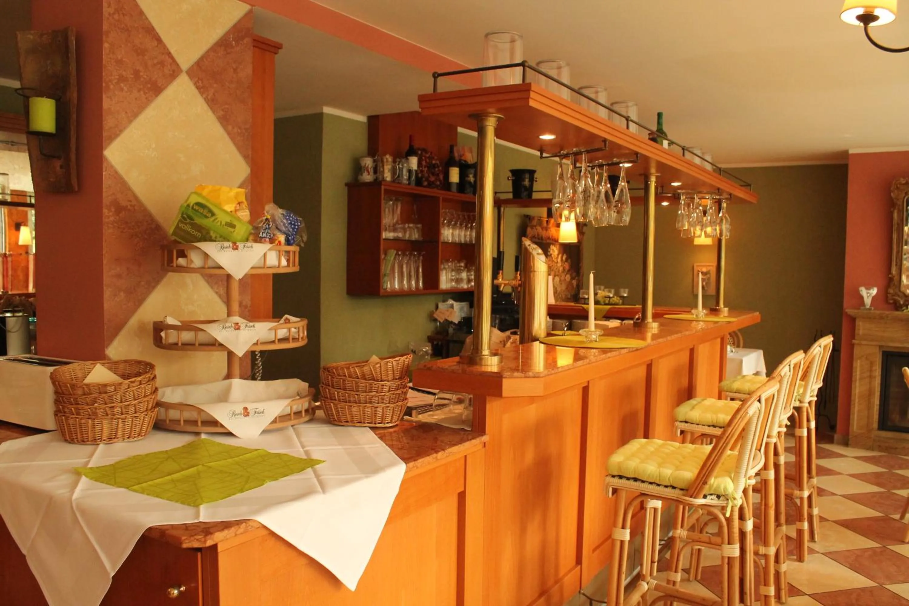 Lounge or bar, Restaurant/Places to Eat in Michels Apart Hotel Berlin