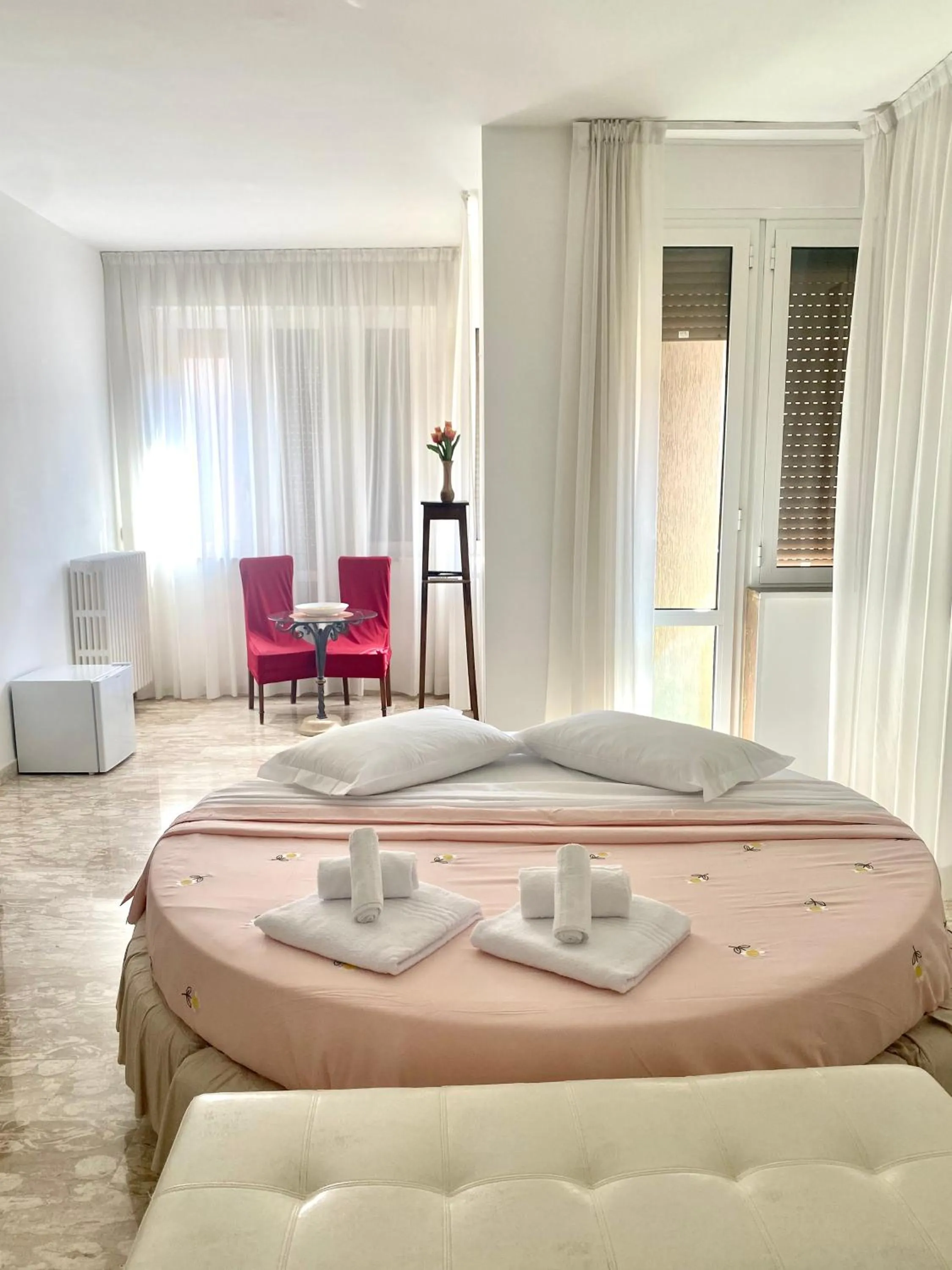 Bed in B&B "Lo Straniero"