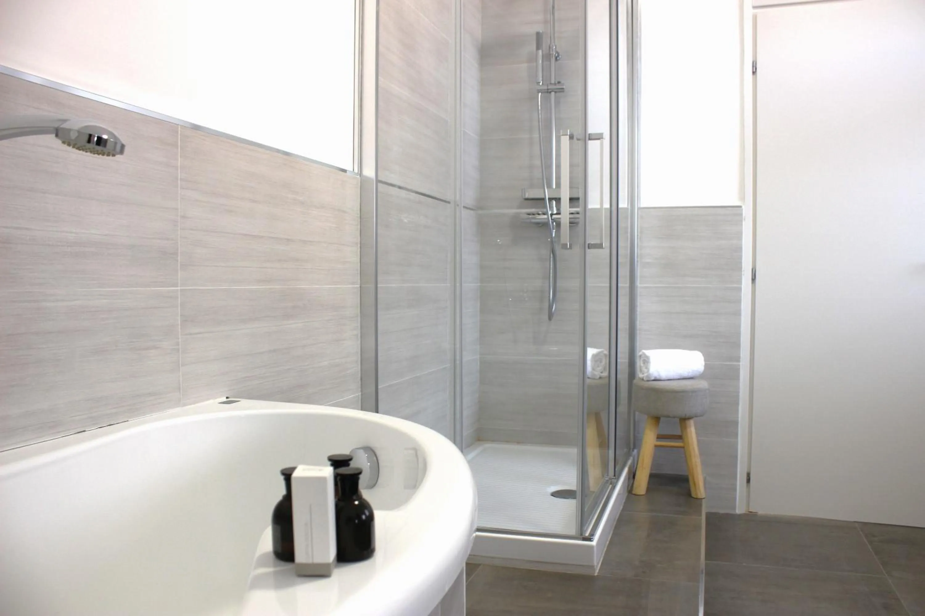 Shower, Bathroom in B&B "Lo Straniero"