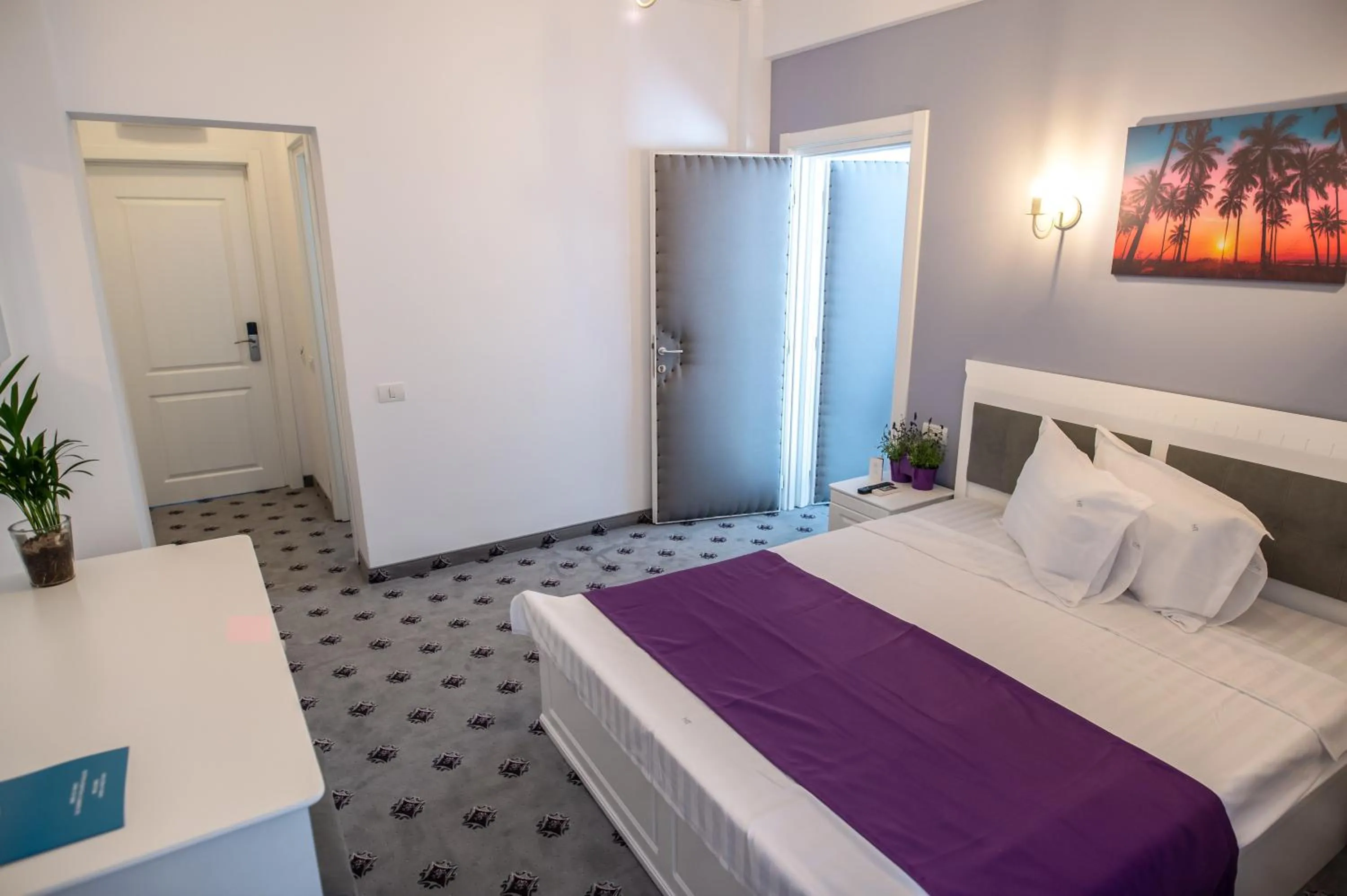 Photo of the whole room, Bed in Hotel Tadora