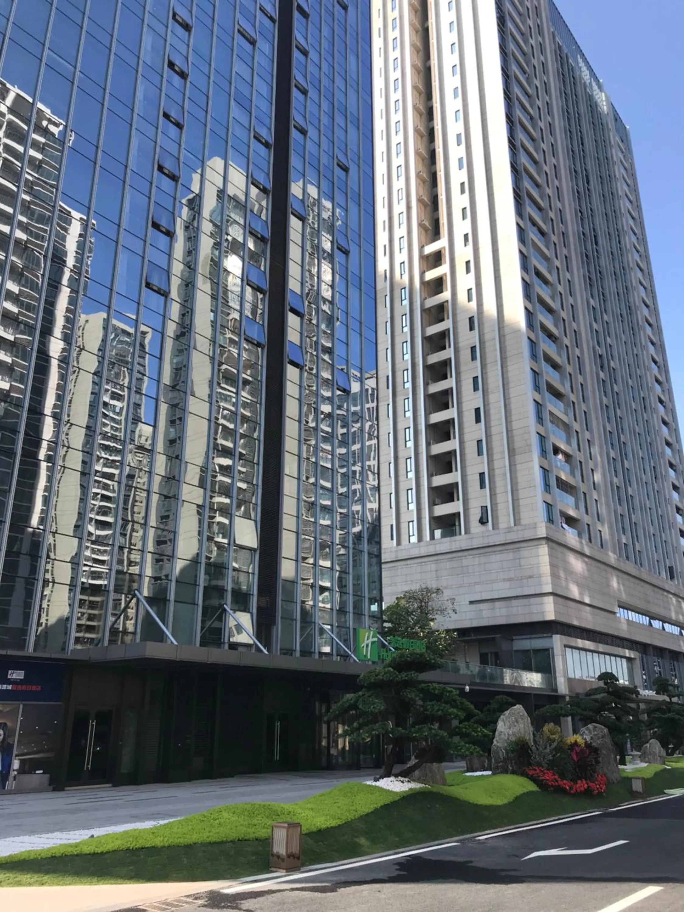 Property building in Holiday Inn Express Shenzhen Haiyuan City by IHG